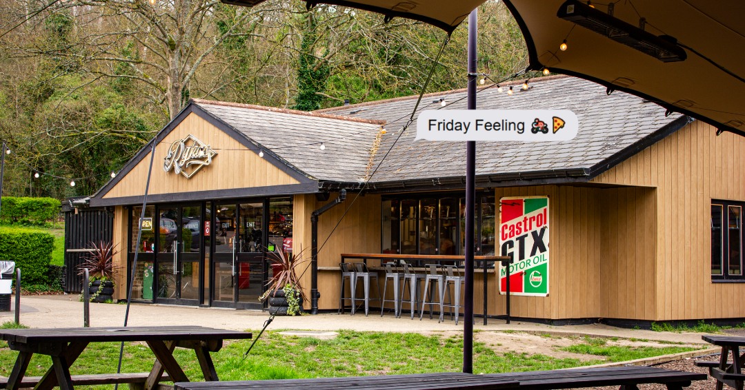 Hello Friday π let the weekend warm-up begin β‘
#rykas #rykascafe #boxhill #dorking