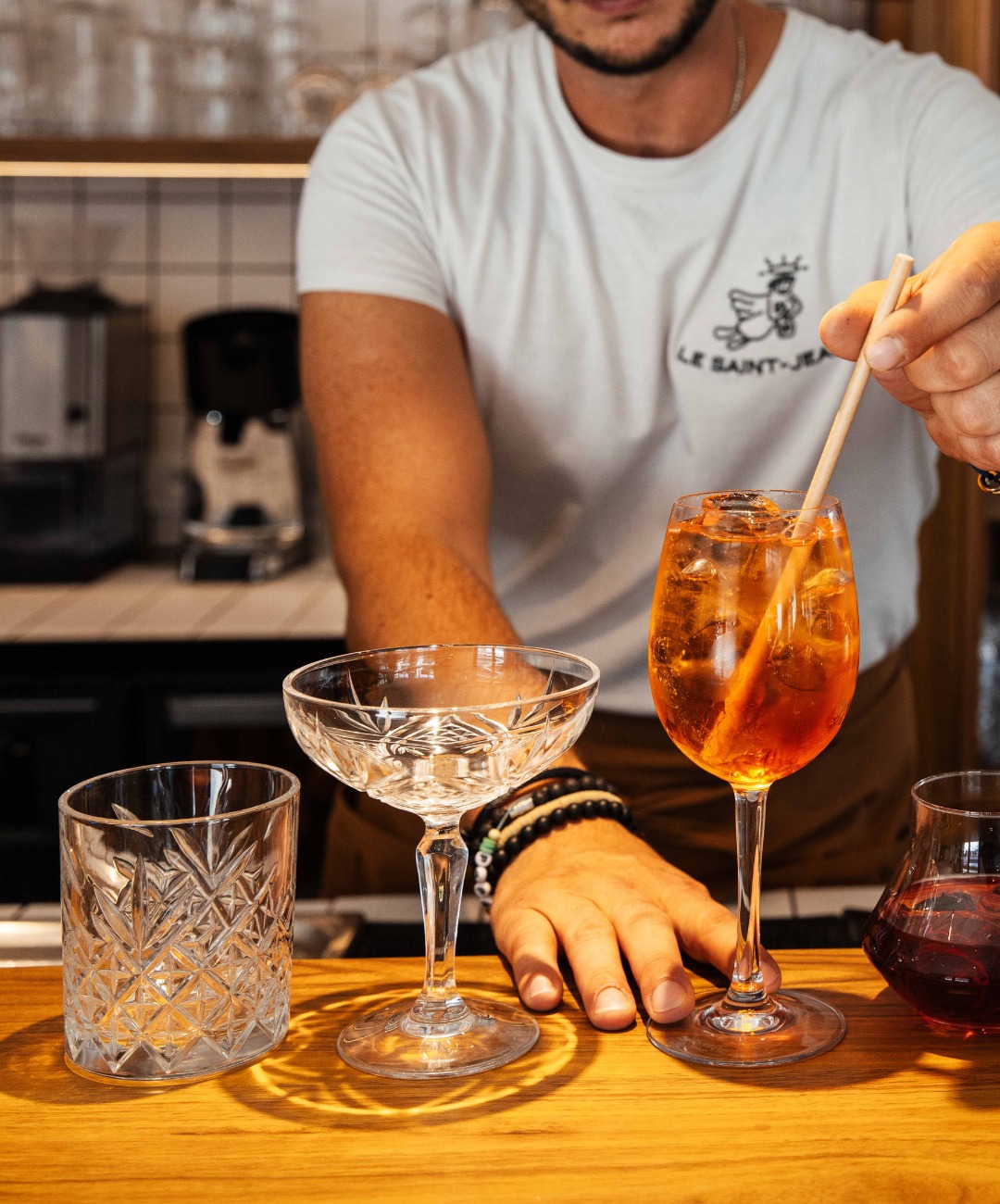 🚴♂️ Le Tour de France arrive à Bordeaux… c’est demain !
Entre deux passages, faites une pause bien méritée 😉
👉 Venez vous désaltérer au Bistrot Saint Jean
et profitez-en pour grignoter sur notre carte comptoir, disponible tout l’après-midi
Un moment frais, gourmand et convivial à deux pas de l’animation 🍻
📍 Mercure Bordeaux Centre Gare Atlantic
#BistrotSaintJean #TourDeFrance #Bordeaux #PauseGourmande #Afterwork