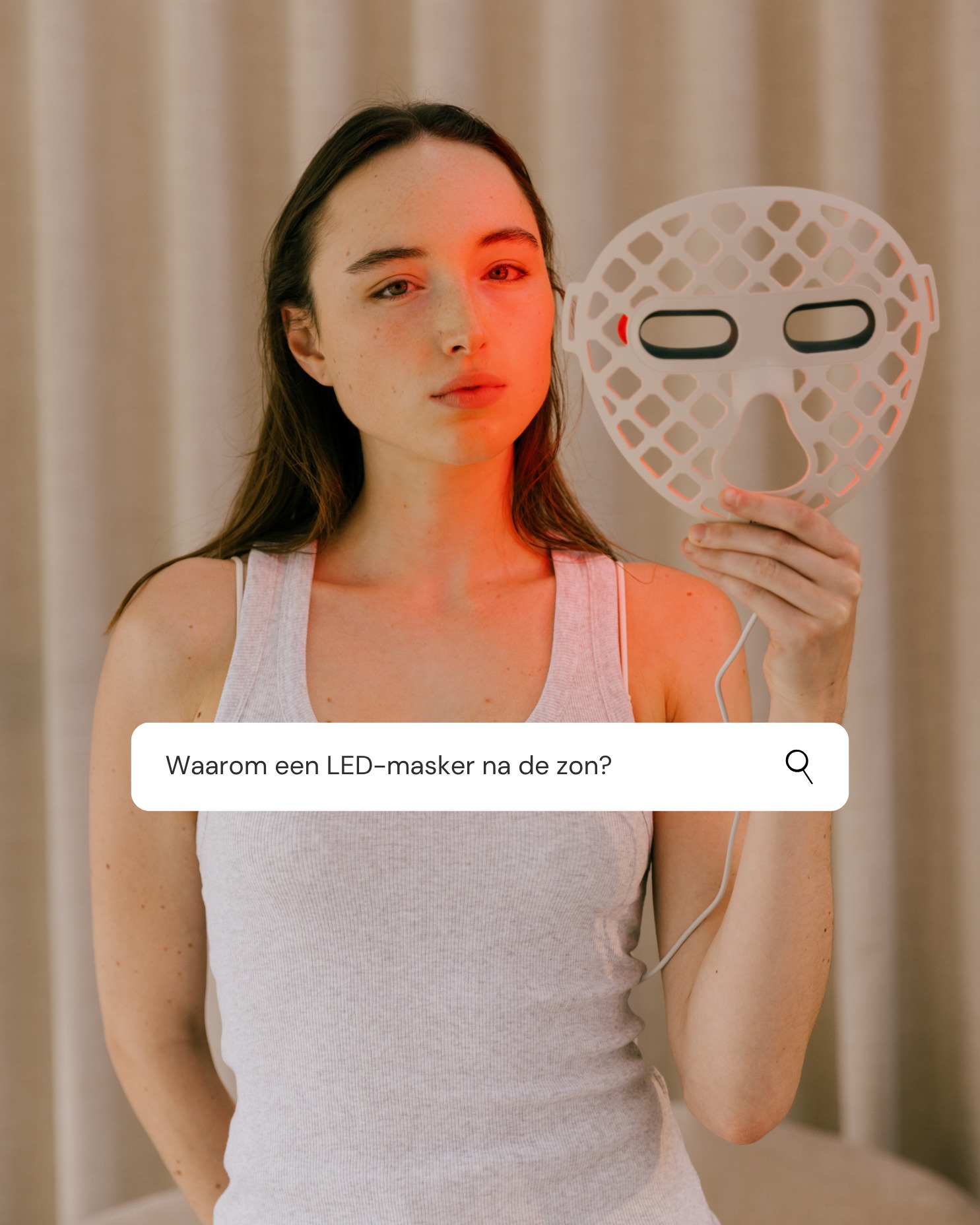 Na een dagje zon voelt je huid misschien warm, trekkerig of wat gevoeliger aan ☀️
Net zoals jij na een drukke dag even nood hebt aan rust, heeft je huid dat ook 💛
Daarom ben ik zo'n fan van LED-therapie als ondersteuning tijdens de zomer. Het is een eenvoudige manier om je huid te helpen herstellen en weer in balans te brengen.
❤️ Rood licht ondersteunt het natuurlijke herstelproces van de huid en stimuleert een gezonde, sterke huidbarrière.
💛 Geel licht werkt kalmerend en is ideaal wanneer je huid wat gevoeliger reageert of sneller rood wordt.
💙 Blauw licht helpt de huid zuiver en rustig te houden, vooral wanneer warmte, zon of zonnecrème voor meer onzuiverheden zorgen.
Een gezonde zomerhuid draait niet alleen om beschermen, maar ook om herstellen 😉. Want hoe beter je huid zich kan herstellen, hoe sterker, rustiger en stralender ze blijft.
Even 10 minuten ontspannen terwijl je huid het werk doet? Dat noem ik slimme selfcare ✨
Wil jij jouw huid deze zomer extra ondersteunen? Het Likami LED-masker is verkrijgbaar via www.purelle.be 🤍.
Je kan het trouwens ook een weekje uittesten. Interesse? Stuur me dan een berichtje via Whatsapp.
Veel liefs,
Lien
Pur’elle Huidinstituut
☎️ 0494 58 65 50
📩 info@purelle.be
🌍 www.purelle.be