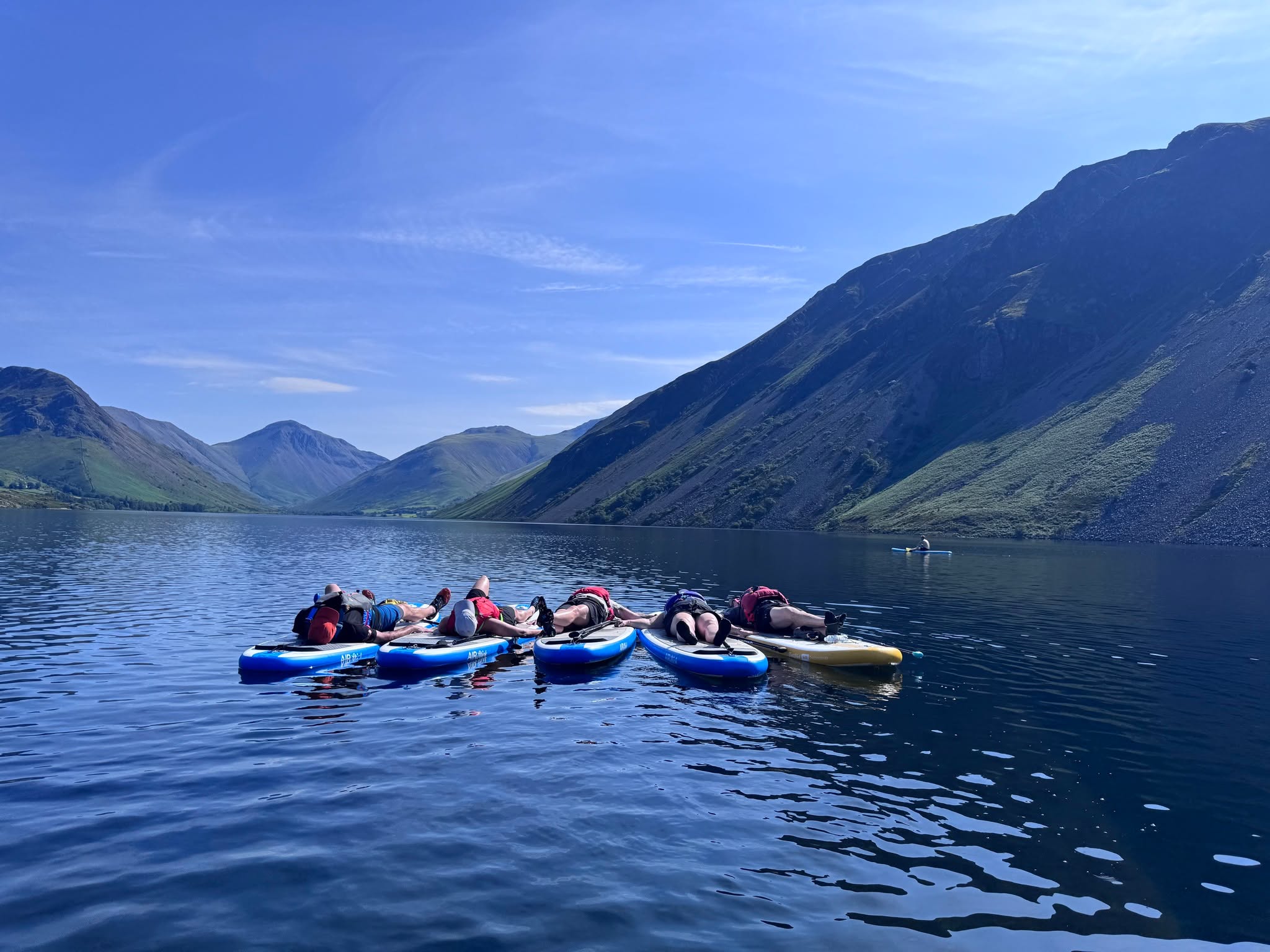 🌊 𝐓𝐫𝐲 𝐏𝐚𝐝𝐝𝐥𝐞 𝐁𝐨𝐚𝐫𝐝𝐢𝐧𝐠 𝐓𝐡𝐢𝐬 𝐒𝐮𝐦𝐦𝐞𝐫! 🌊
Looking for a fun way to get outdoors, meet new people and enjoy the water?
Join us for a guided paddle boarding session with qualified instructors, all equipment provided and plenty of laughs along the way.
🏄 Beginner & guided sessions
🏄♂️ Bring Your Own Board paddles
🍕 Paddle & Pizza evenings
🌅 Weekday evening sessions
☀️ Weekend adventures
✅ Qualified instructors
✅ Friendly, supportive groups
Spaces fill quickly – book your next adventure today!
www.yorkietalkies.co.uk/yto-paddle-boarding-events
