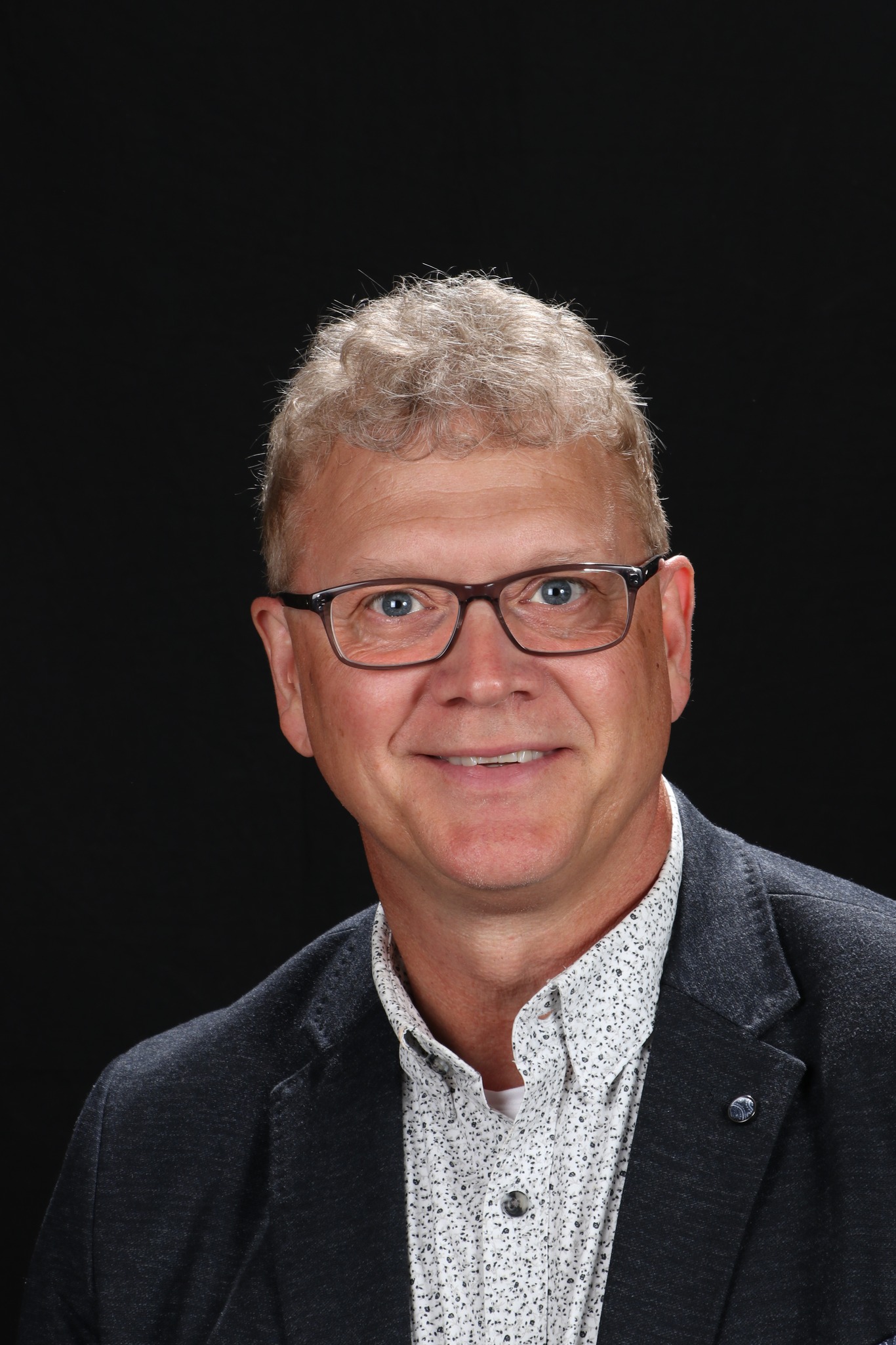 WMS is excited to introduce Mr. Joe Thiessen as our next Superintendent / CEO effective January 2027, when current Superintendent / CEO Steve Lawrie will retire. Joe currently leads the Hanover School Division as Superintendent/CEO. Visit www.mennoniteschool.ca to learn more.