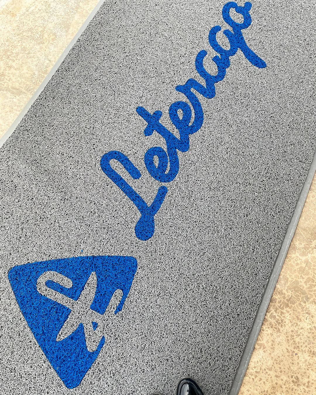 Supermat™ 500: máxima resistencia, mínimo mantenimiento.
#alfombras #tapetes #alfombraspersonalizadas #alfombrasconlogo #entrancemats #logomats #supermat #supermat500