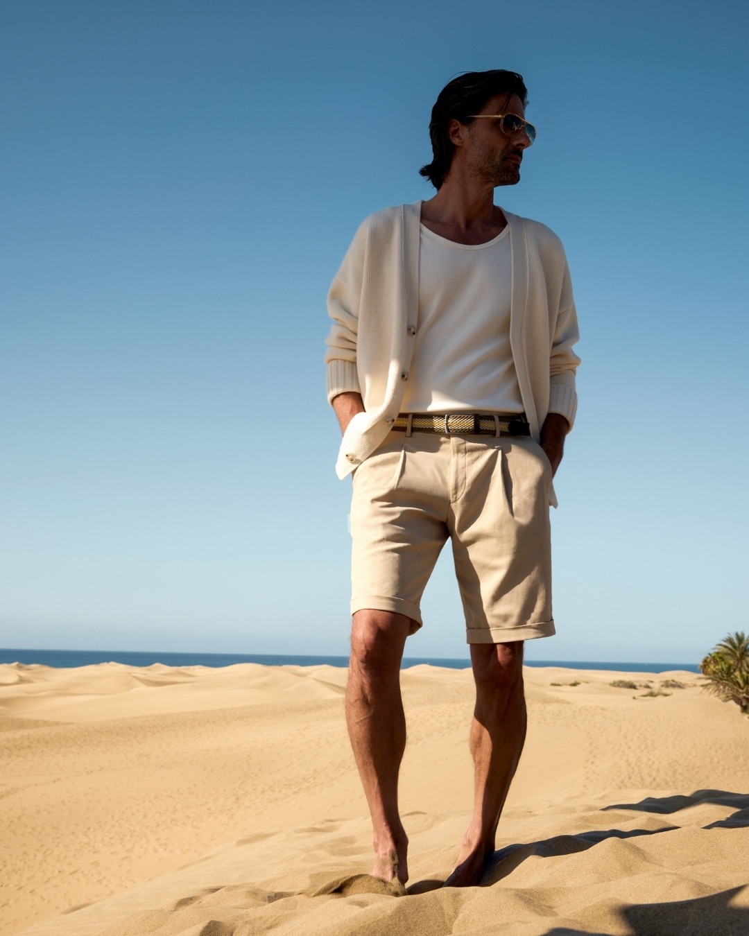 Sand, Beige - ein Look wie ein ruhiger Sommertag in der Stadt: leicht, warm, zurückhaltend und genau deshalb so besonders. Natürliche Töne bringen Ruhe in den Alltag und lassen sich vom Café bis zum Abendtermin mühelos tragen.
Wie tragen Sie Beige im Sommer am liebsten — Ton in Ton oder mit einem besonderen Akzent?
#SilbermannDresden #SommerInDerStadt #BeigeStyle #SandTones #SummerNeutrals #CityStyle #Damenmode #ModeDresden #EleganterSommer #Sommerlook #NeutralStyle #QuietLuxury #StilvollDurchDenSommer #FashionInspiration #OutfitInspiration #DresdenShopping