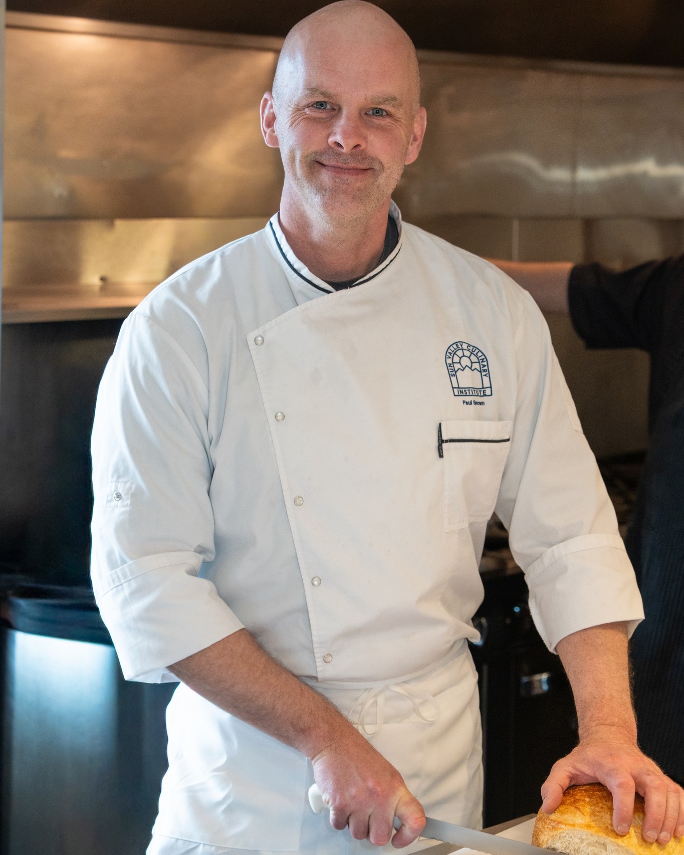 Savoring Summer Dinner with Chef Paul Brown
Fri, Jul 10, 6 pm | Dinner
Join us for a relaxed and elegant evening celebrating the abundance of summer's harvest. This thoughtfully crafted menu showcases sun-ripened heirloom tomatoes, sweet corn, fragrant basil, and fresh raspberries, paired with exceptional seafood and tender, barbecue-braised beef rib. Each course highlights the simple beauty of seasonal ingredients at their peak.
Menu
🥖Sourdough with heirloom tomatoes, arugula, and anchoïade
🦐Orecchiette with sweet corn, rock shrimp, and basil
🐂BBQ-braised beef rib with watercress, grits, and vinaigrette
Raspberry sonker with crème anglaise
Gather around the table and savor an evening of bold flavors, warm hospitality, and the very best tastes of summer.
Click on the Dinners & Classes link in our bio for dinner!
#summerharvest #datenight #chefpaulbrown #culinaryeducation