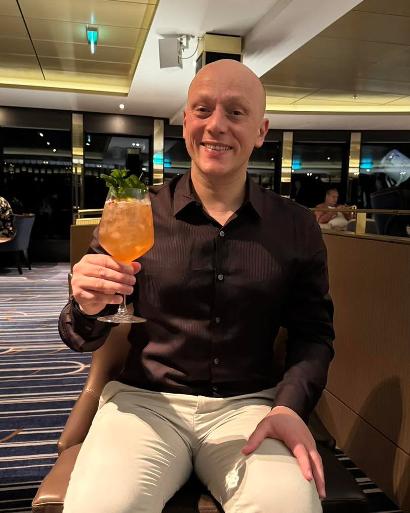 It’s Fri-YAY!! Here is a big Friday cheers to you all! 🥂
Anyone else celebrating the weekend with a drink? (Photos of drinks welcome)
This weekend we have something special planned. Fingers crossed it all goes to plan. Keep a look out on our socials this Sunday to find out. Plus we launched a fantastic competition yesterday why not enter!
📷 from P&O Iona cruise. New Vlog coming Monday
#Friday #FriYay #Cheers #Cruise #TomAndDomTravel