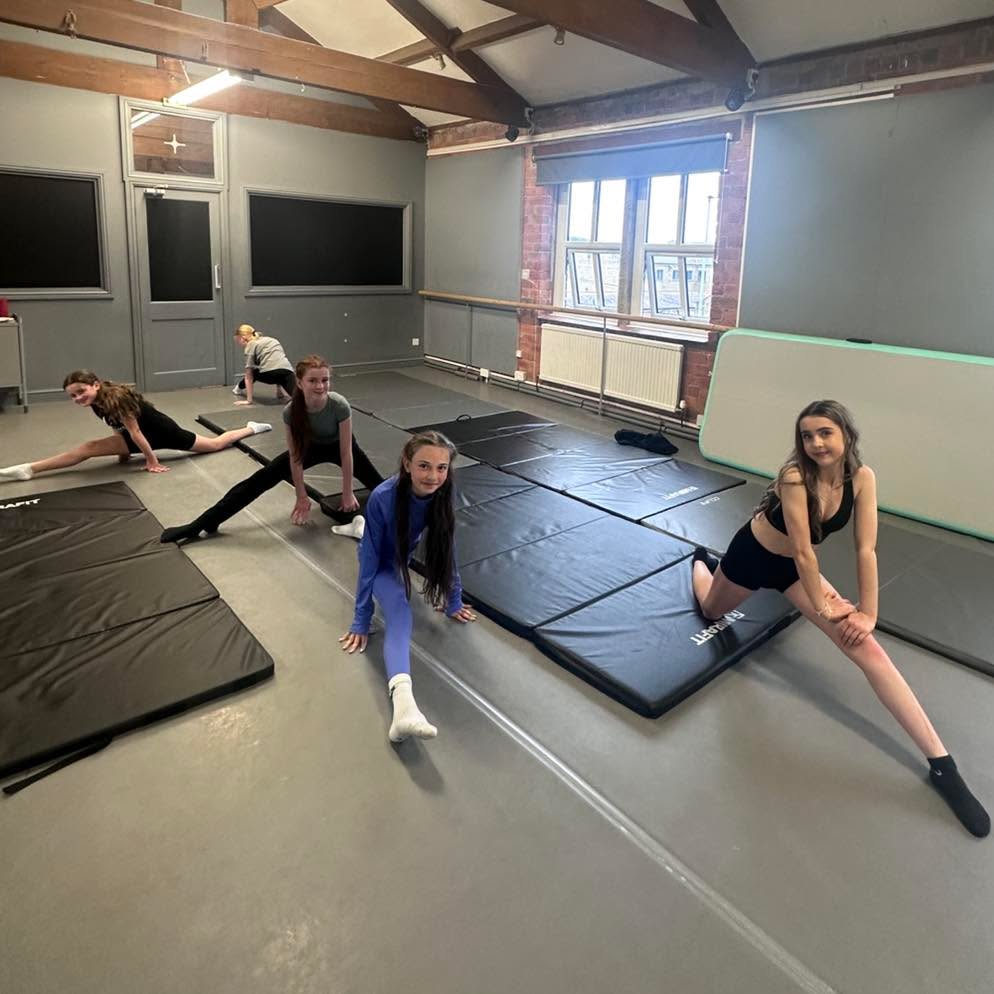 💪✨ Looking to give your dancer an extra edge?
Our Strength & Flexibility class has been designed for Intermediate students and above to support their overall training and help them progress safely and effectively.
Often, it's the work that happens outside of learning routines that makes the biggest difference. Building strength, improving flexibility and developing control can help dancers become more confident, resilient and technically stronger across all of their classes.
📅 Mondays
🕡 6:30pm–7:15pm
👯 Intermediate level and above
This class is ideal for dancers who are committed to their training and want to continue progressing, whether that's in dance, acro, cheer or competition work. 💜
If you'd like to add Strength & Flexibility to your dancer's timetable, send us a message to secure their place.
#Ossett #WakefieldFamilies #WestYorkshireFamilies #DanceClasses #DanceTraining