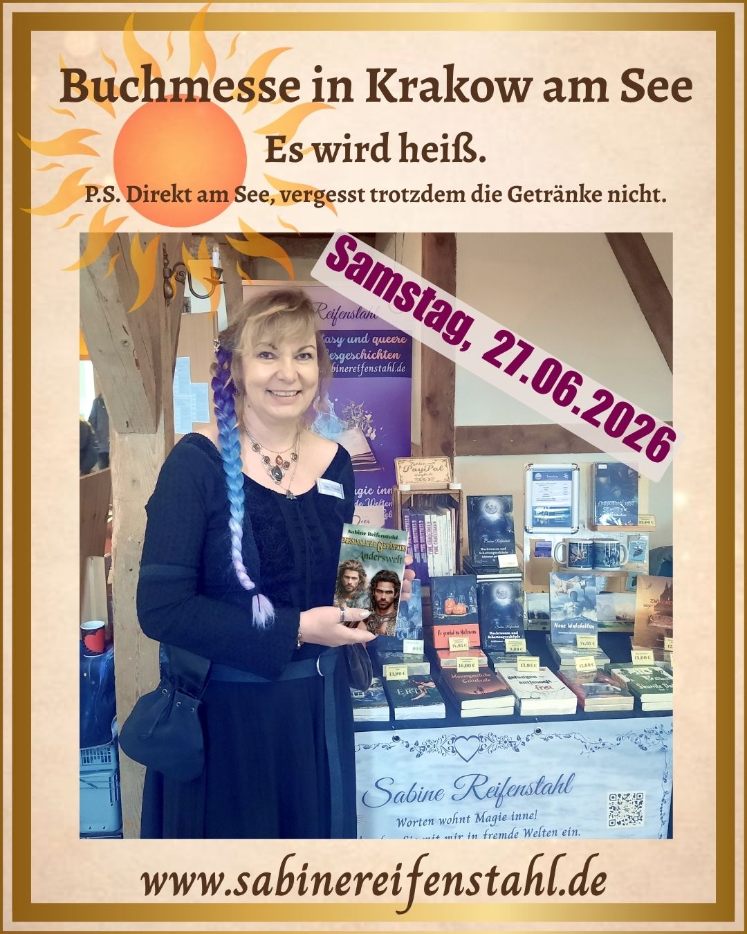 📚 Morgen ist es endlich so weit!
Ich freue mich auf die von @siebo.woydt ins Leben gerufene 2. Buchmesse in Krakow am See und auf einen Tag voller Bücher, spannender Gespräche und vieler kreativer Menschen.
Auf der Messe gibt es jede Menge zu entdecken: Autorinnen und Autoren aus den unterschiedlichsten Genres, Lesungen und natürlich unzählige Geschichten, die darauf warten, gefunden zu werden. Vielleicht findet ihr euer nächstes Lieblingsbuch oder kommt einfach mit Menschen ins Gespräch, die dieselbe Leidenschaft teilen.
📖 Um 11:40 Uhr lese ich aus »Sternbilder und Himmelsmythen«. Wenn ihr Zeit und Lust habt, schaut gern vorbei. Ich freue mich über jedes bekannte und neue Gesicht.
👉Da für morgen sommerliche Höchsttemperaturen angekündigt sind, denkt bitte an ausreichend Wasser und Sonnenschutz. Genießt den Tag, aber passt gut auf euch auf.
Ich wünsche allen Besucherinnen und Besuchern eine wunderschöne Buchmesse und freue mich auf viele nette Begegnungen.
Bis morgen in Krakow am See! ❤️
#sabinereifenstahl #Buchmesse #KrakowAmSee #Lesung #Autorenleben