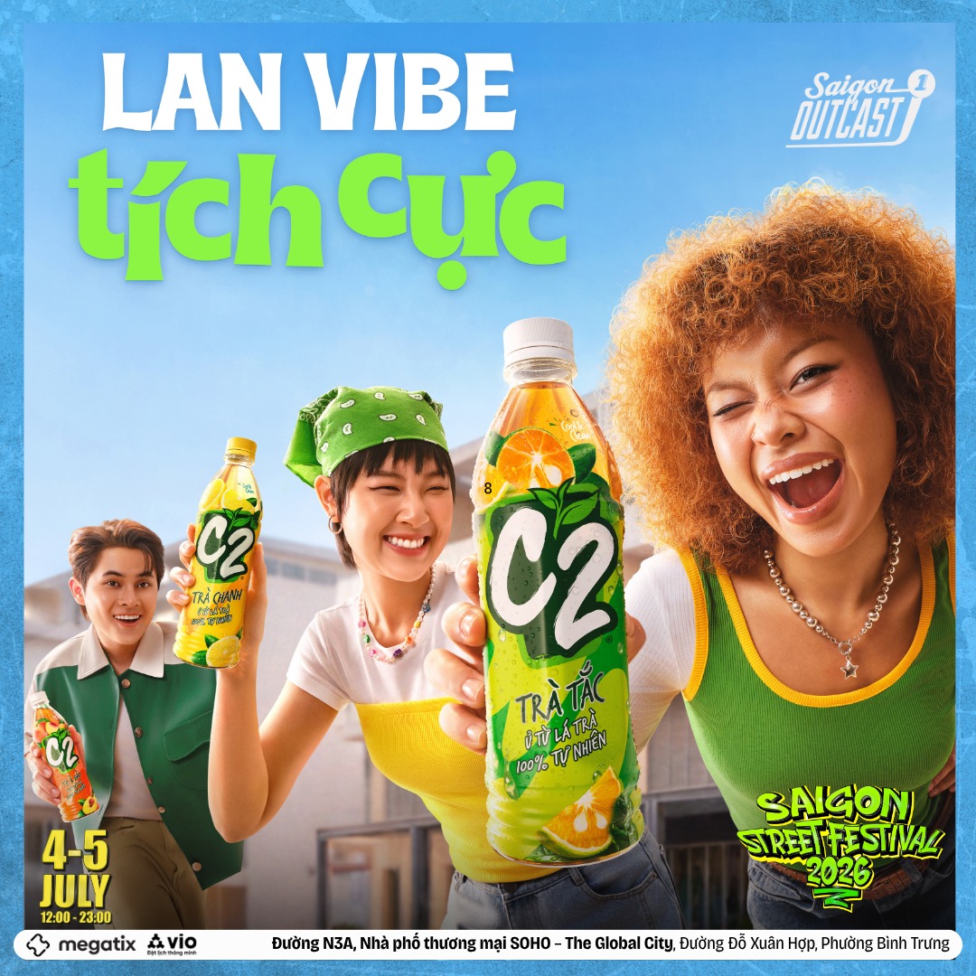 🍋 @c2life_vietnam TRÀ TẮC TẠI SAIGON STREET FEST: MÁT LÀNH HẾT Ý - QUẨY TIẾP KHÔNG NGỪNG!🔥
Giữa không khí sôi động của Saigon Street Fest, C2 Trà Tắc là "chân ái" cùng bạn lan vibe tích cực và tận hưởng từng khoảnh khắc thật trọn vẹn!
Còn gì đỉnh hơn khi đang cháy phố hết mình, nhấp một ngụm trà C2 mát lạnh, thư giãn? Được ủ từ lá trà 100% tự nhiên hòa quyện cùng hương tắc tươi mới.
Vibe đường phố sôi động đi đôi với C2 Trà Tắc mát lành, tạo nên bộ đôi cực cuốn cho hành trình khám phá Saigon Street Fest. Ghé ngay booth C2 để nạp thêm vibe tích cực và tiếp tục vui hết mình bạn nhá!
#C2 #TraC2 #LanVibeTichCuc #TraTac #SaigonStreetFest
—------------------------
🍋 C2 CALAMANSI TEA AT SAIGON STREET FEST: REFRESH TO THE MAX - KEEP THE PARTY GOING! 🔥
Right in the middle of the high-energy Saigon Street Fest, C2 Calamansi Tea is your ultimate companion to spread positive vibes and live every moment to the fullest!
What’s better than taking a sip of ice cold C2 to chill and recharge while rocking the streets? Brewed from 100% natural tea leaves and blended with a fresh splash of calamansi flavor.
Vibrant street vibes and refreshing C2 Calamansi Tea the perfect duo for your Saigon Street Fest adventure. Swing by the C2 booth to fuel up on positive energy and keep the fun going, everyone!
#C2 #TraC2 #LanVibeTichCuc #TraTac #SaigonStreetFest
🎫 ONLINE SALE TICKETS STILL AVAILABLE/ MUA VÉ ONLINE TỪ 90K tại:
Megatix: https://megatix.vn/events/saigon-street-festival-2026
Vio: https://link.vioapp.vn/saigonstreetfest