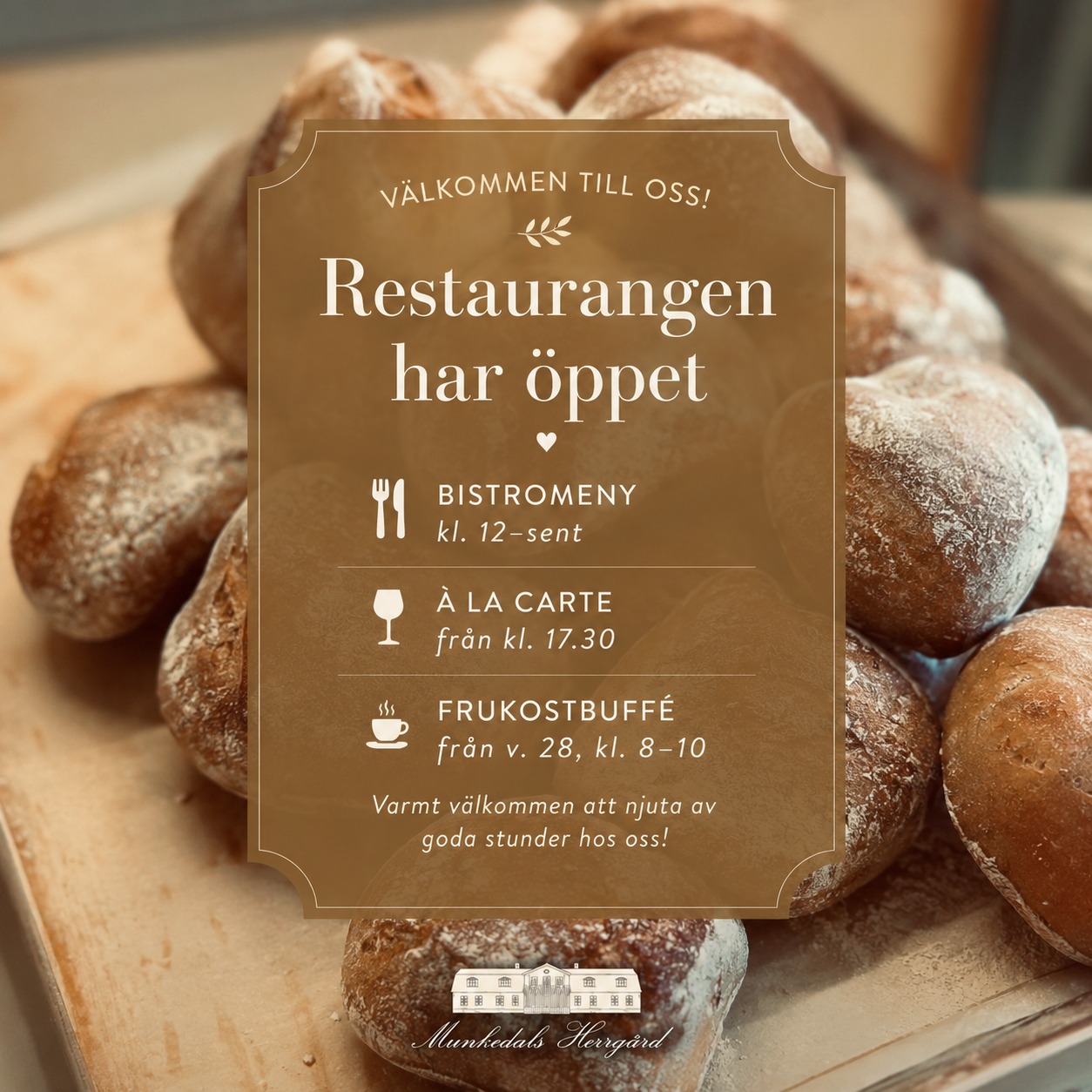 En plats för långa frukostar, goda luncher och härliga sommarkvällar. Välkommen att njuta av sommaren hos oss på Munkedals Herrgård.