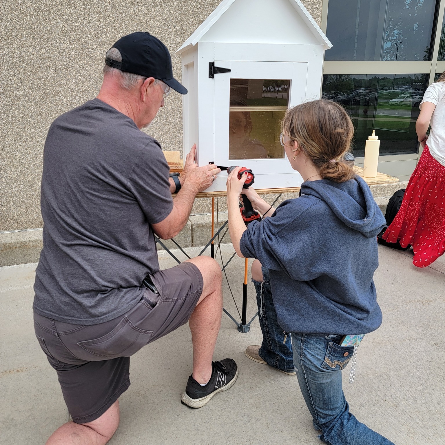 We ended the year at Phoenix Learning Center in Buffalo building mini libraries for the community! Everyone loved how they turned out!