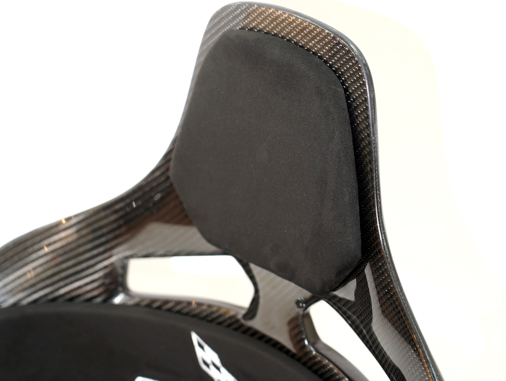 KevMannz full carbon fiber seats GT-Max including Corvette C7 (Z06) plug&play rails and slider kit, with black Alcantara padding and logo stitching.