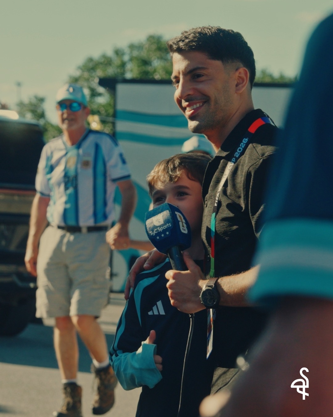 Argentine fans brought the passion to Kansas City.🇦🇷
#kansascity #worldcup #argentina #befresco