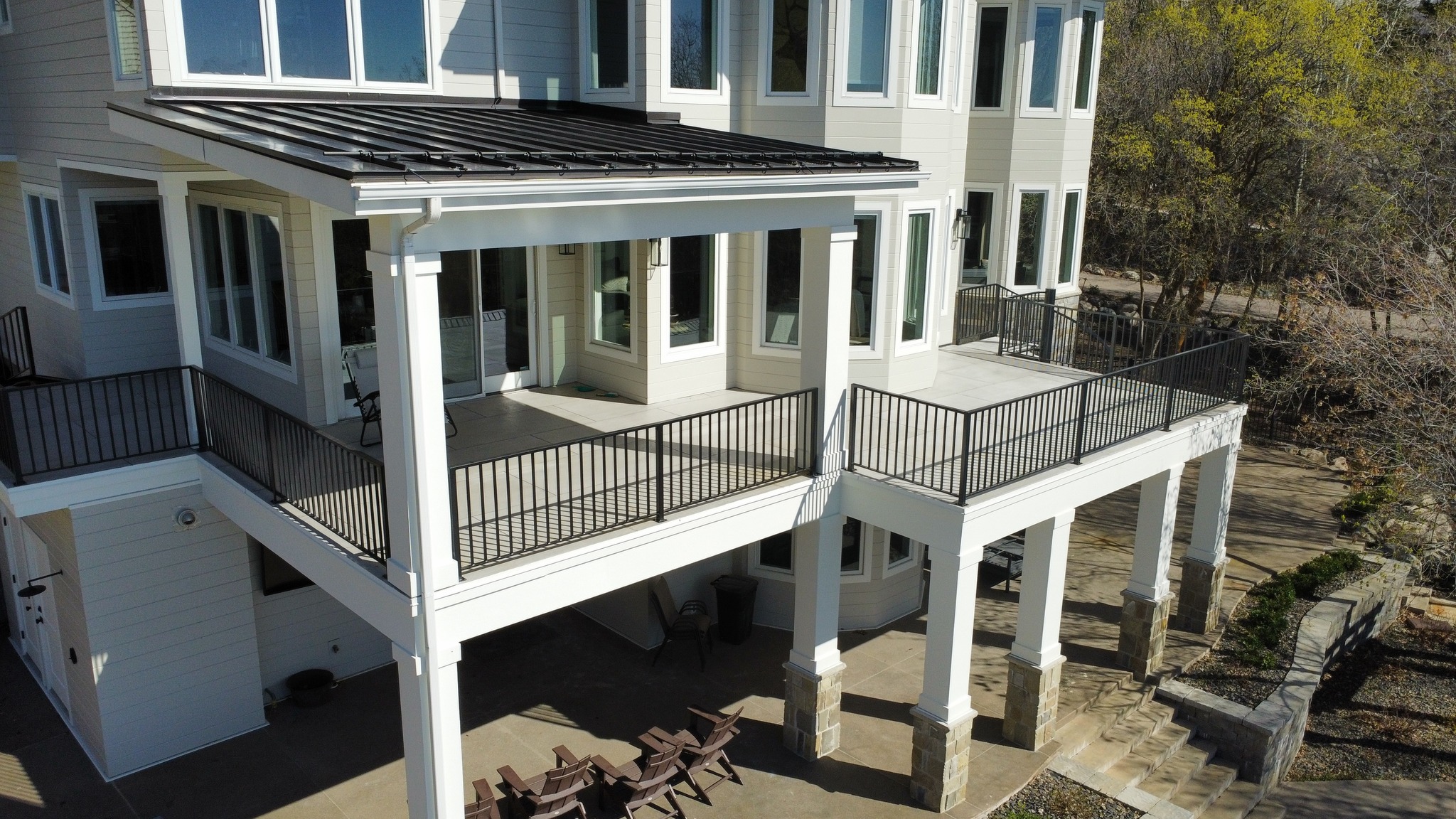 A different view of a finished project. Seeing the whole space come together reminds us why we love what we do. Every detail plays a part.
#railing #deckrailing #metaldesign #fabrication #architecture #utahdesigner #utahhomes #metalfabrication #welding #metal #metalrailings #outdoorrailings #custom #customrailing #americaneaglewelding