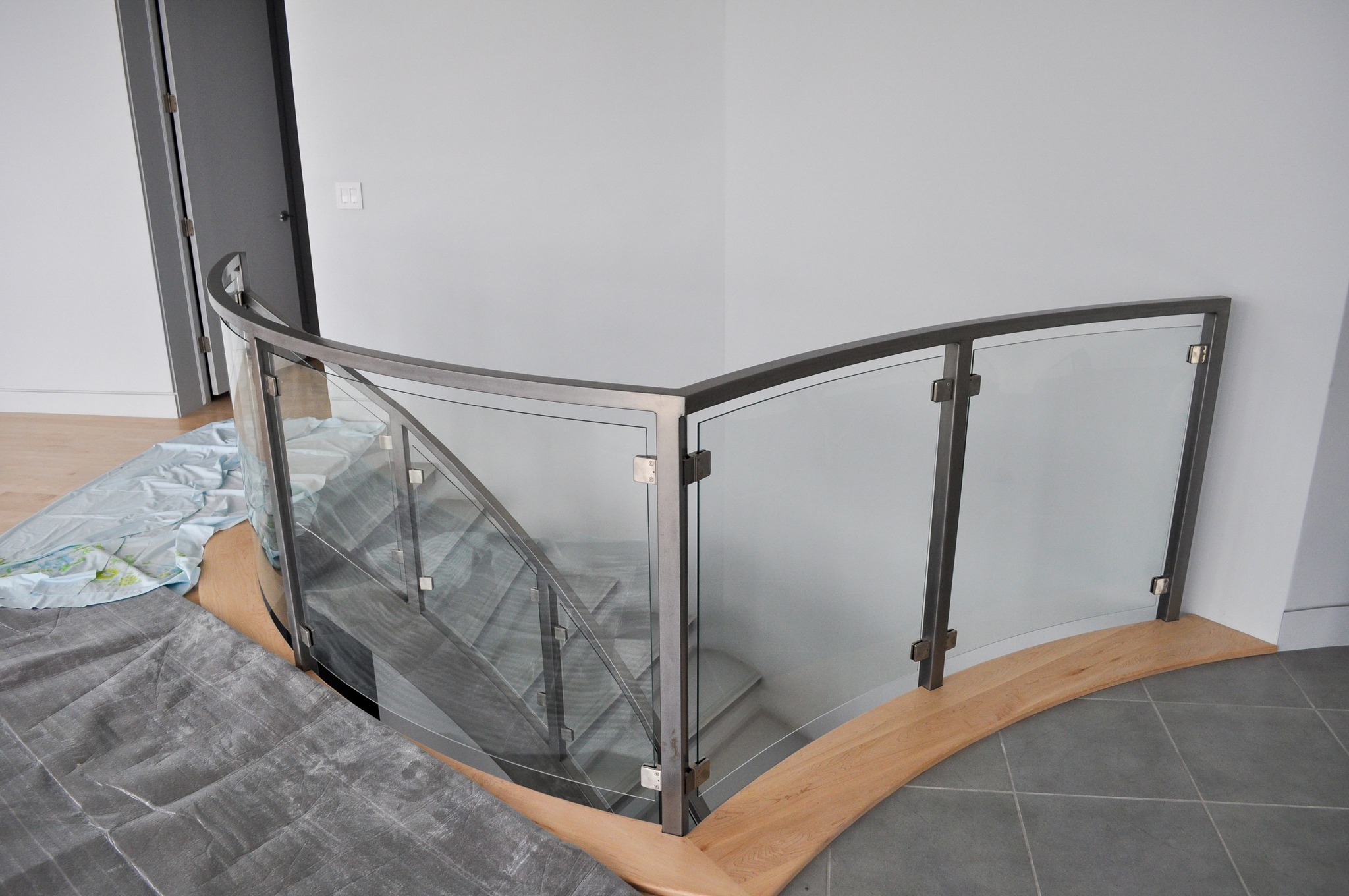 This one was a fun challenge. Curved railings take careful planning and precision, but seeing the finished product makes it all worth it!
#glassrail #stairs #metalstairs #metalworks #fabrication #metaldesign #steelworks #americaneaglewelding #design #modernsteel #custom #metalrailing #architecture #utahdesigner #homedecor #metalfab #metal