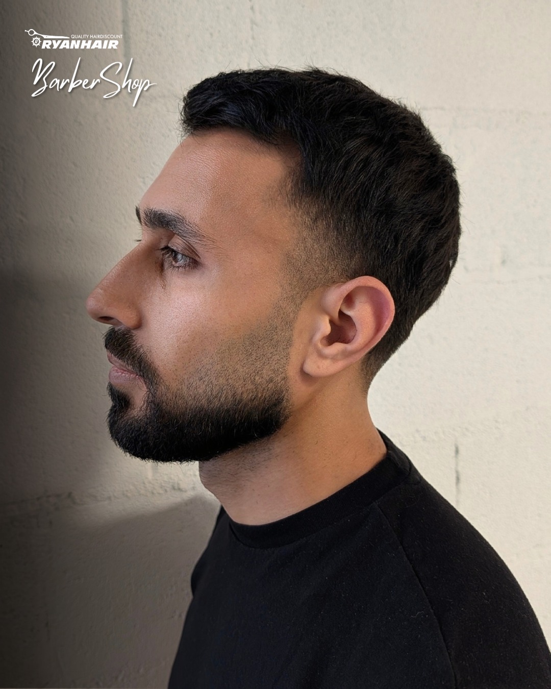 Ryanhair, c'est aussi pour vous, Monsieur 😉
Net, précis et stylé 💈
Un bon coupe, ça change tout et nos barbiers sont là pour vous donner le look qui vous ressemble vraiment.
Avec ou sans rendez-vous dans le salon de votre choix ✨
#Luxembourg #barbershop
