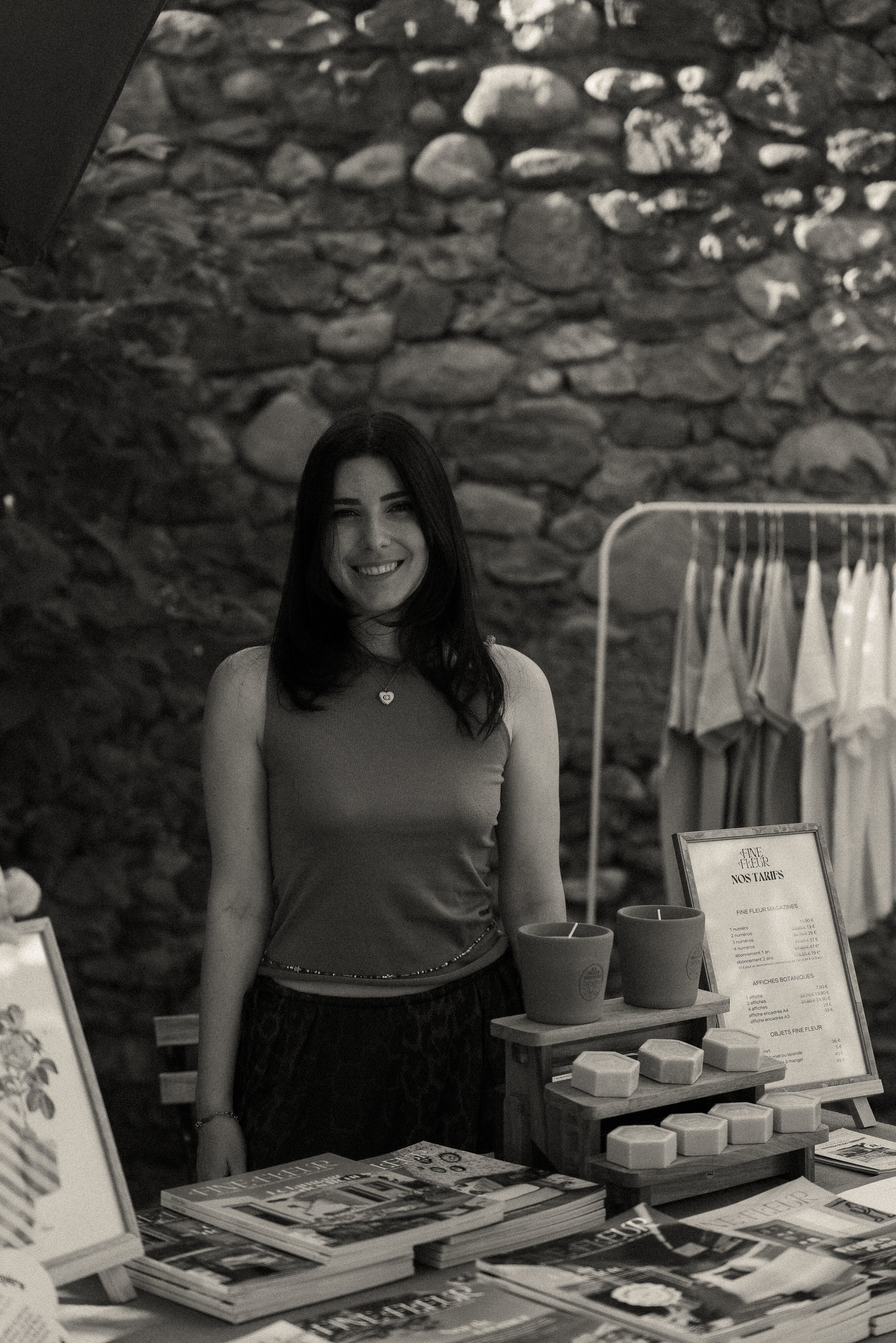 Ce qu’on aime le plus dans notre métier ? Vous rencontrer, chères lectrices, échanger avec vous, vous faire découvrir Fine Fleur Magazine et vous ouvrir les portes de notre univers… 🌸
Merci d’être toujours plus nombreuses à partager cette aventure avec nous 🤍
📷 Photographies @stephanimage