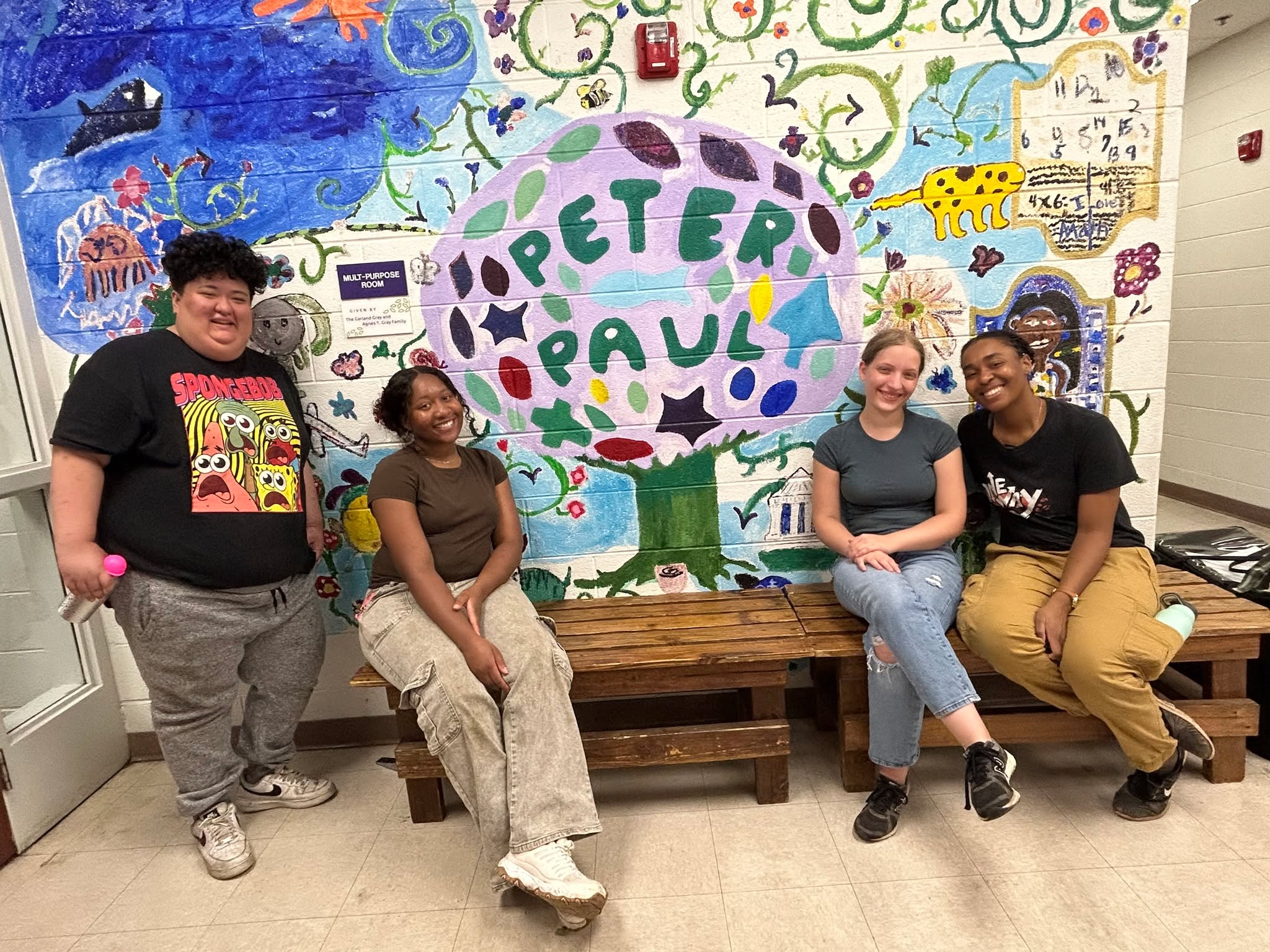 We loved welcoming InterVarsity Christian Fellowship chapter from VCU (@intervarsityvcu) to Peter Paul!
As part of a week-long externship with local nonprofits, the students learned about our work, explored community needs, and rolled up their sleeves to help. They organized our education storage closet and tackled grape vines in the garden, making a meaningful difference in just one morning.
Thank you for your service and for choosing to learn alongside organizations working to strengthen our community! 🍇 #VCU #CommunityEngagement #ServiceLeadership #PeterPaulRVA
#CommunityPartners #ServiceInAction #VCU #PeterPaulRVA