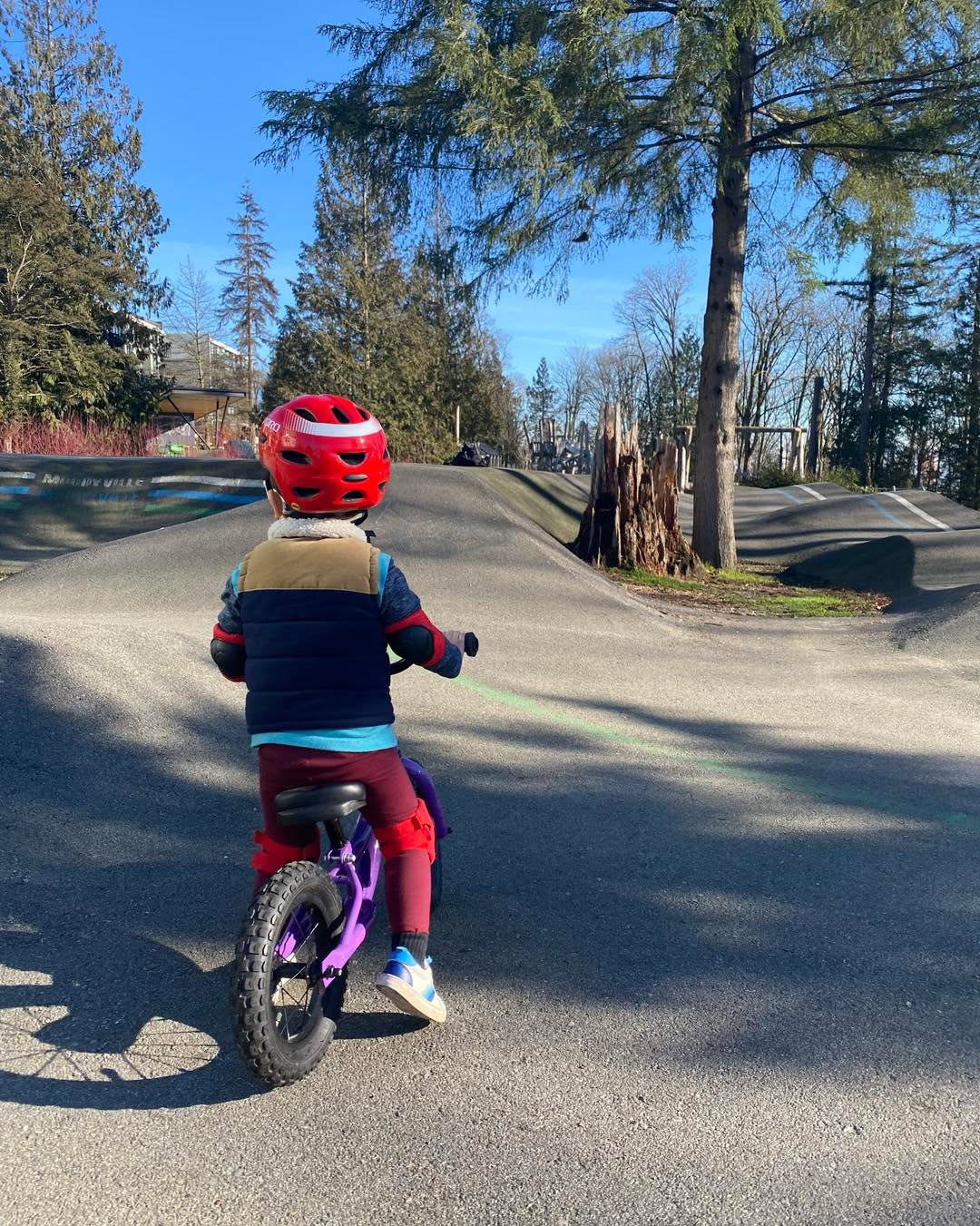 The North Shore has way more kid-friendly bike routes than most people realize. 🚲🌲
One of our favourites: a relaxed ride around Vic Park down to the splash park at Mahon Park — short enough for a wobbly rider to finish strong, and it ends somewhere the kids actually want to be.
That’s 1 of 5 routes we mapped with James Oborne, who organizes family bike rides on the North Shore all year.
Distances, elevation, and how to join a ride — all at the link in bio.
💾 Save this before your next ride.
#nskidsbc #northshorekids #northvancouver #westvancouver #northshorebc #kidsonbikes #familybike #northshorefamilies #bikingwithkids #outdoorkids
North Vancouver District
cityofnorthvancouver