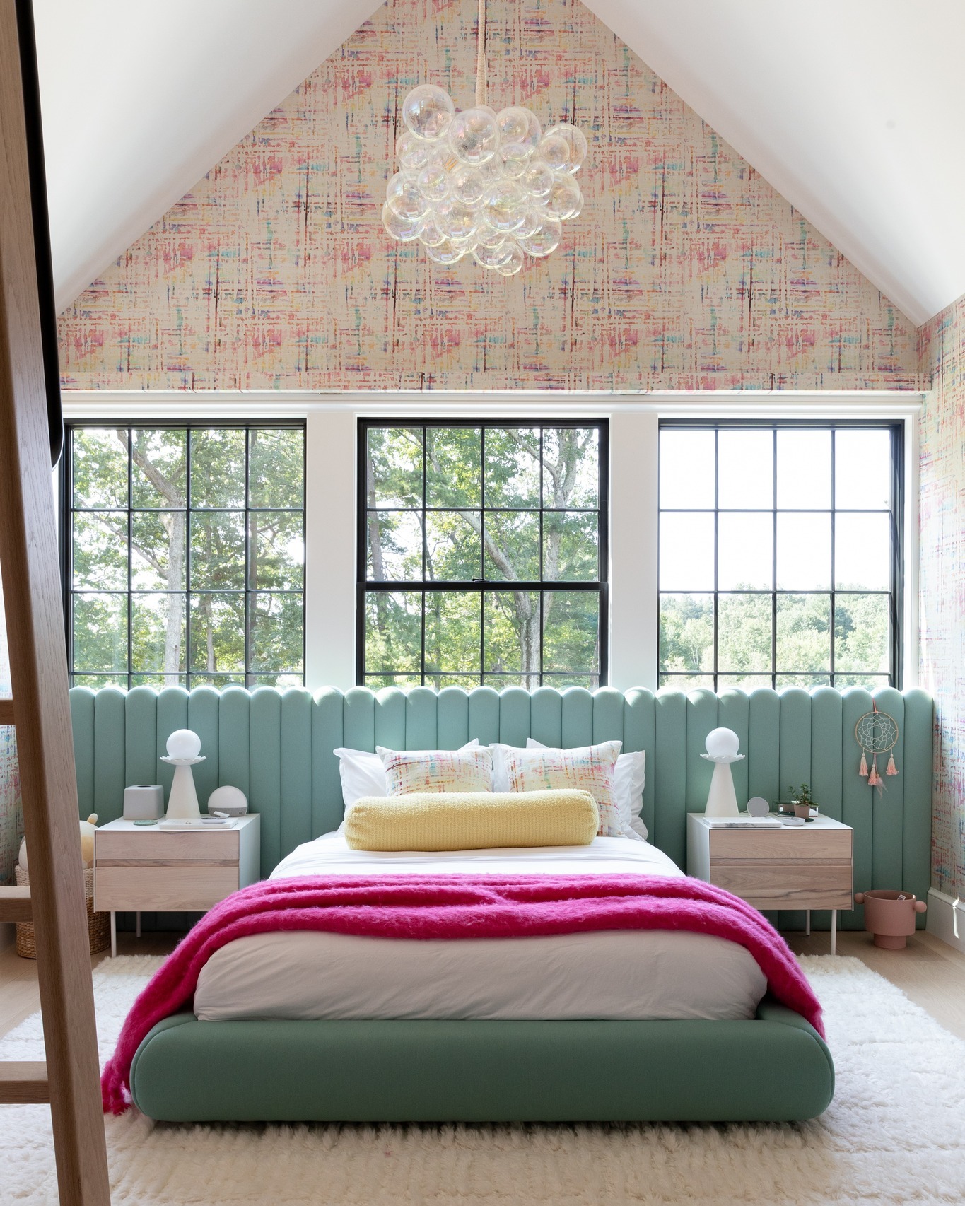 Luxury custom homes are about designing spaces that reflect every stage of life. Soft textures, bold color, and carefully curated finishes transform this bedroom into a space that's equal parts comfort, creativity, and character.
Photograph: @emilyobrienphoto_design
Architect: @mcalpinehouse
Interior Design: @changoandco
#BedroomDesign #CustomHome #LuxuryInteriors #CustomBuilder #FineHomebuilding #ArchitecturalDetails #ResidentialArchitecture #HomeInspiration #Craftsmanship #NewEnglandHomes #MassachusettsBuilder #DreamHome #FallonCustomHomes
