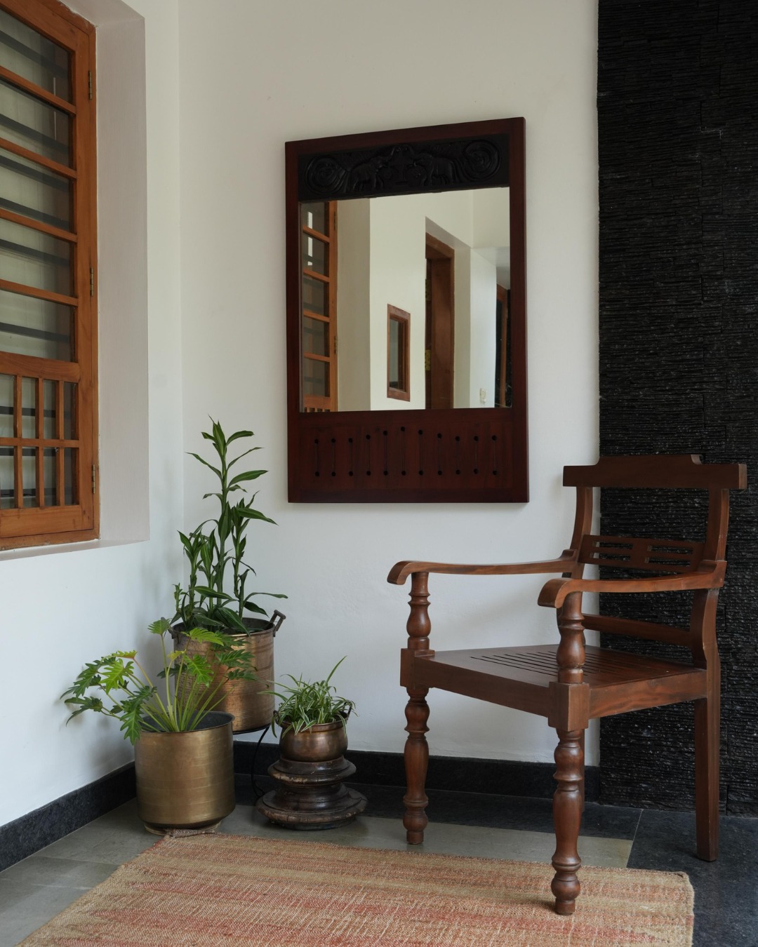 Don't choose between modern and antique,let modern and antique belong together in your homes...
We curate wooden mirror frames and carved panels for wall decor using reclaimed wood.
DM us or whatsapp us at 9778758496 to know more about our wall decor products.
( Wall decor, wall hanging, carved panels, Kerala home decor, home styling, interior design, modern, antique, interior design ideas)
#decor #ideas #TransformYourHome #Decoredits #WallDecor