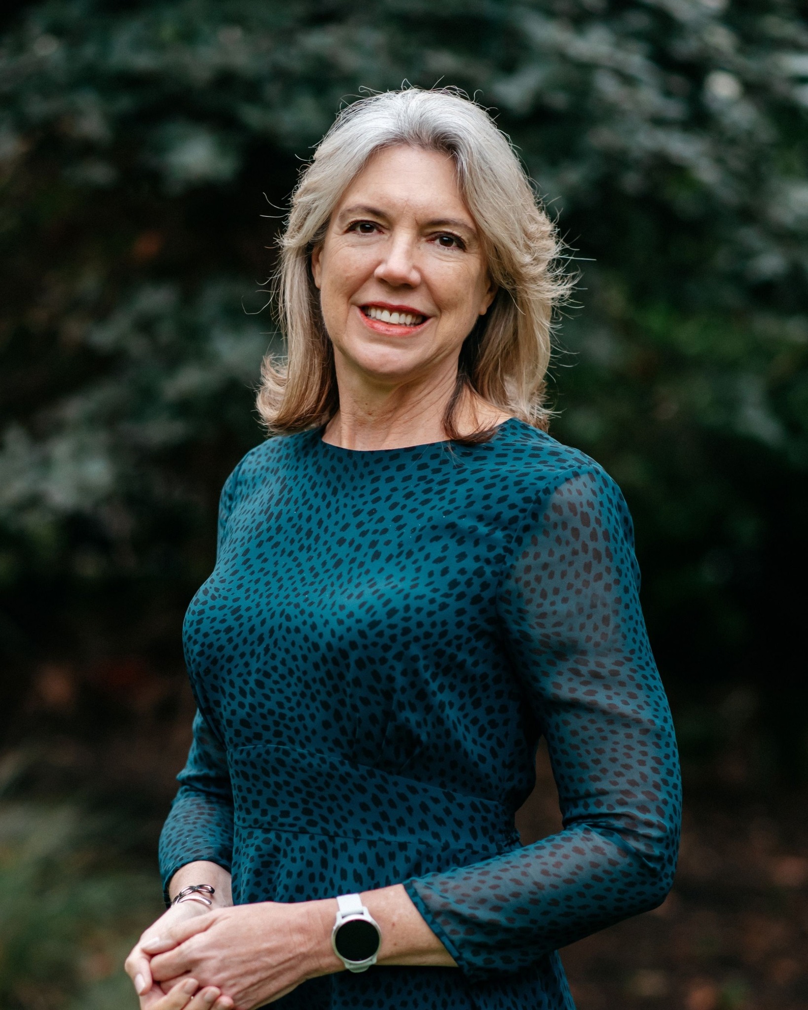 Meet Marcelle Dubruel, one of our experienced Health Coach trainers.
As a BANT Registered Nutritional Therapist, Marcelle understands that creating the perfect nutrition plan is only part of the journey.
The real challenge often begins once the client leaves the consultation.
Why?
Because lasting change isn't driven by knowledge alone.
It's influenced by habits, emotions, beliefs, confidence and everyday life.
Marcelle is passionate about helping Nutrition Professionals understand behaviour change so they can support clients in creating healthier habits that last.
Because when practitioners understand why people struggle, they're far better equipped to help them succeed.
What's the biggest challenge your clients face when trying to change their habits?