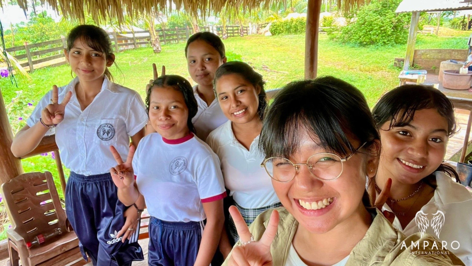 Sometimes God's plans look different than our own. 🇨🇦🇳🇮
This summer, Hannah Mizuno joined Amparo as our very first intern. What began as a season of disappointment and unanswered questions became an unexpected journey of faith, service, and learning in Nicaragua.
Through her time with our students and community, Hannah has discovered that God often leads us beyond our comfort zones and into opportunities greater than we imagined.
We're grateful to have Hannah as part of the Amparo family this summer. ❤️
-
A veces los planes de Dios son diferentes a los nuestros.
Este verano, Hannah Mizuno se unió a Amparo como nuestra primera pasante. Lo que comenzó como una temporada de incertidumbre se transformó en una experiencia de fe, servicio y aprendizaje en Nicaragua.
A través de su tiempo con nuestros estudiantes y comunidad, Hannah ha descubierto que Dios puede abrir caminos inesperados y llevarnos más lejos de lo que imaginamos.
Estamos agradecidos de que forme parte de la familia Amparo este verano. ❤️