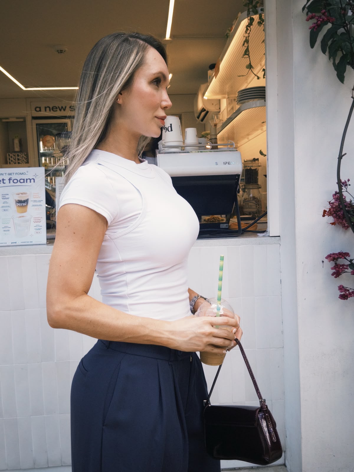 Un must have basic 👌🫶 este pant eleva cualquier look 💙
#FiberMexico #FiberMX #RopaDeportivaCUU #CUU #ChihuahuaChih #FitnessChihuahua #GymChihuahua #GymCUU #ActivewearChihuahua #ModaChihuahua #LeggingsChihuahua #ConjuntosDeportivos #RopaGym #RopaDeportiva #Activewear #GymGirl #GymGirls #FitnessMX #FitnessGirl #OutfitGym #Leggings #SetDeportivo