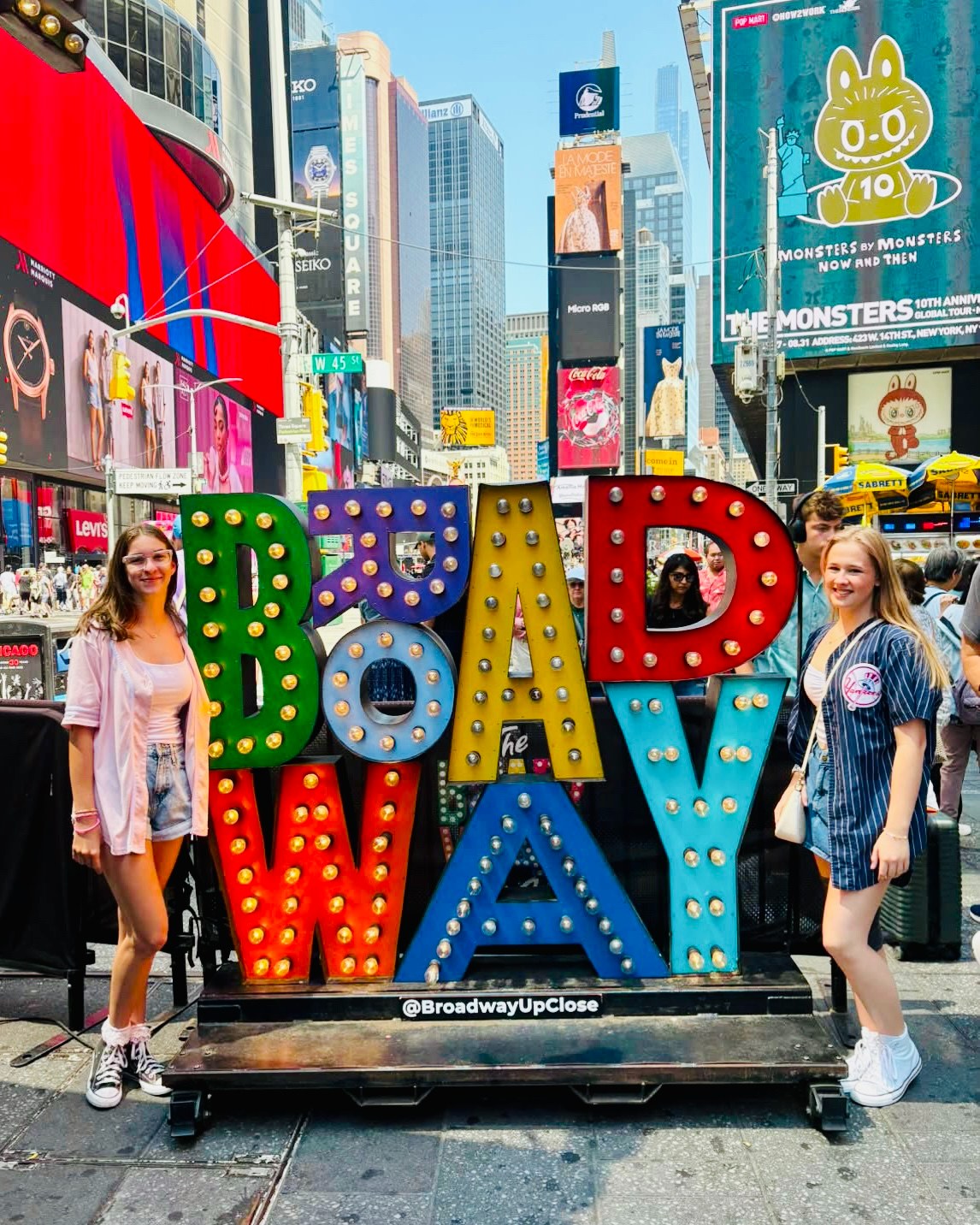 It was awesome to meet Kenzie (@mackenzie_adamek) and Mia (@miasophie_24) at our BROADWAY Sign! These two enjoyed summer in the city, seeing shows like Stranger Things, The Outsiders, and more. #FridayFave