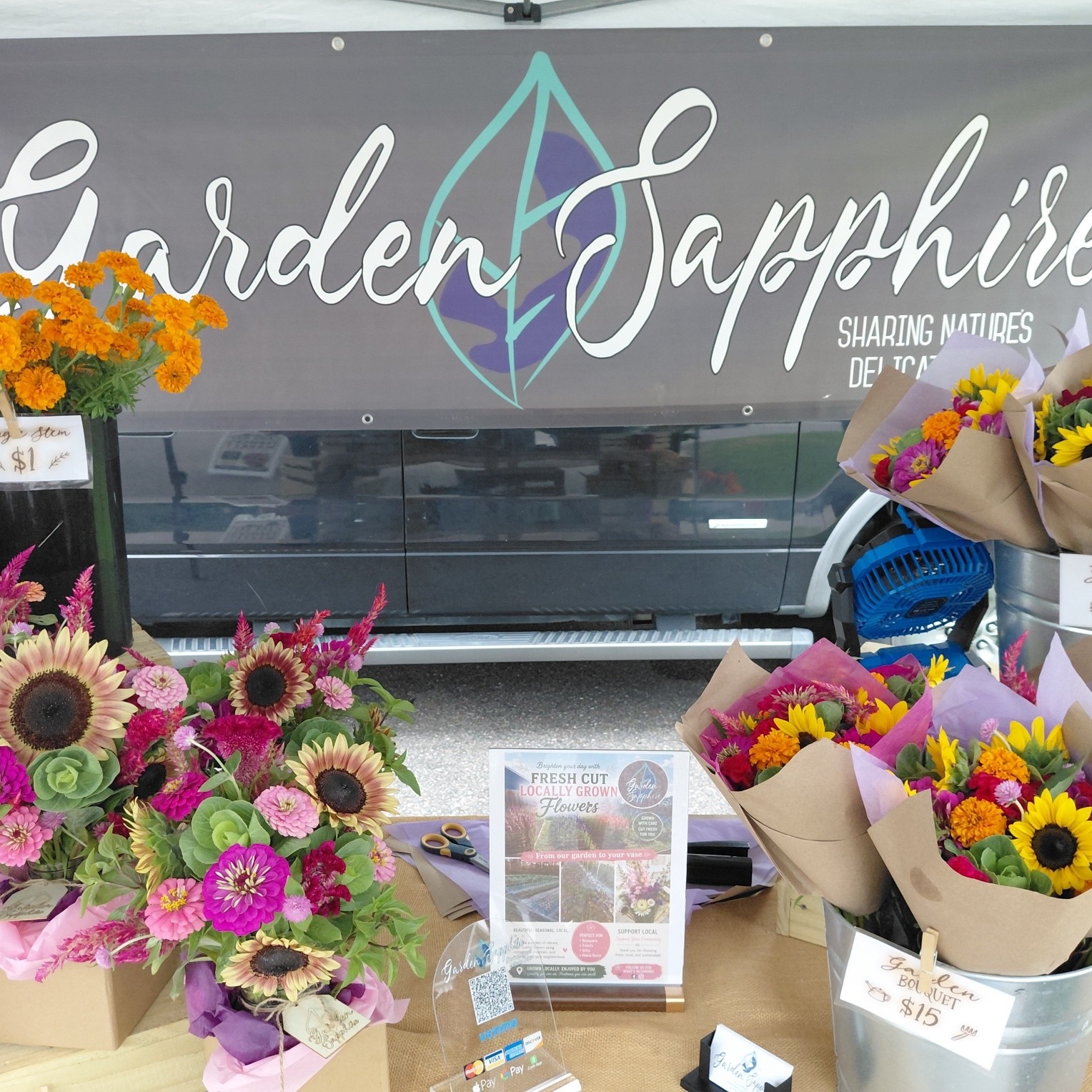 Garden Sapphire is popped-up and ready for you outside the Second Entrance to Sanctuary Cove at Copper Lane. We will be waiting for you until 7pm or when everything is gone.
Looking forward to seeing you!
@followers