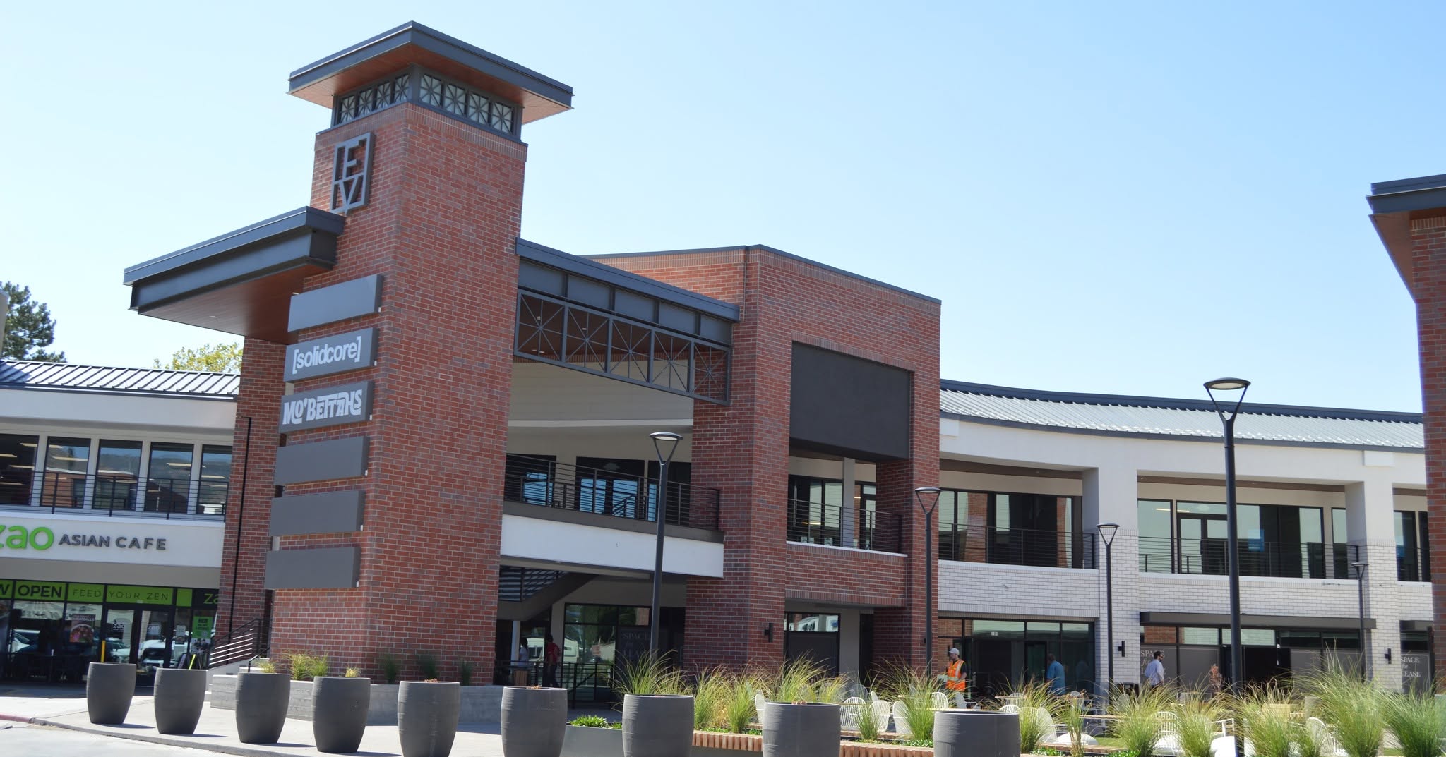 When we say we did a lot of railing at this project, we mean A LOT. Here’s a look back at some of our work at Foothill Village in Salt Lake City!
#railing #handrail #metaldesign #fabrication #smallbusiness #architecture #utahdesigner #utahhomes #welding #metal #metalrailings #outdoorrailings #custom #customrailing #americaneaglewelding
