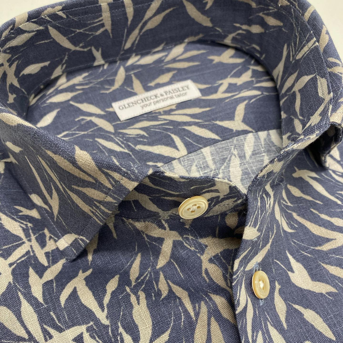 #glencheckandpaisley #summerfeeling #cotton #linen #shirt #print #madeineurope #zurich #stockerstrasse43