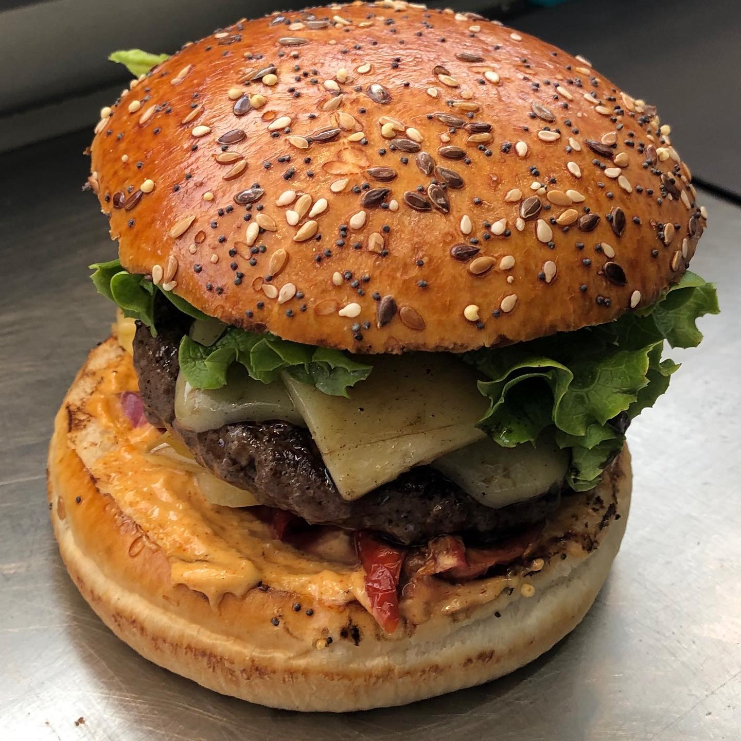 Super ambiance hier soir @stunt_zone 🏍
Le frais Double Steak double raclette et bacon à fait sensation!! 😋
Un grand merci à tous d’être venu mais aussi à Yves et son équipe pour l’organisation 👍