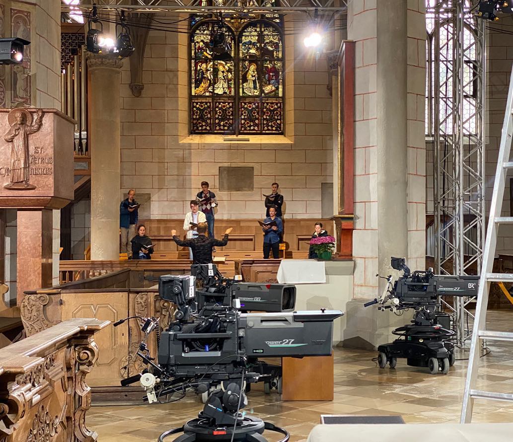 Letzte Proben für die Weihe und Einführung des künftigen Bischofs von Augsburg
Am 6. Juni, 2020, 10:00 live aus dem #augsburgerdom im #br
#auxantiqua #bischofsweihe #augsburg #liveübertragung #bayerischesfernsehen