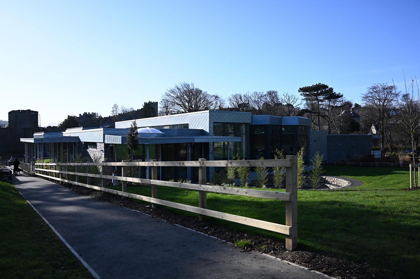 Looking great down at the Conwy Culture Centre, a project we have recently completed with Wynne Construction. Rheinzink traditional standing seam roofing & Rheinzink shingles to the cladding both with a natural zinc finish.