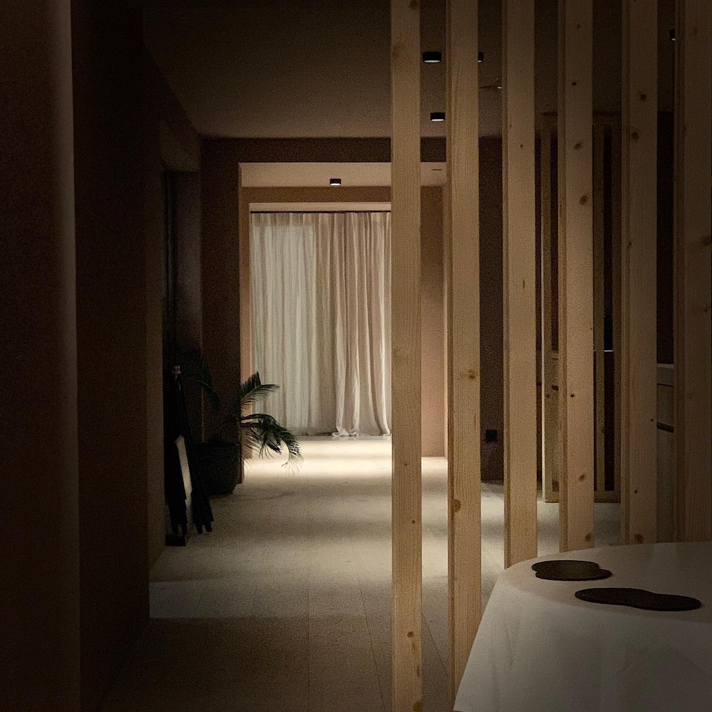 Love our work for @restopurec ❤️ -
-
-
-
#interiordesign #architecture #restaurant #mysterious #michelinstar #restaurantdesign #atmosphere #goodvibes #bethere #luxery #luxerylife #dining #purec #strand #cadzand #cadzandlife