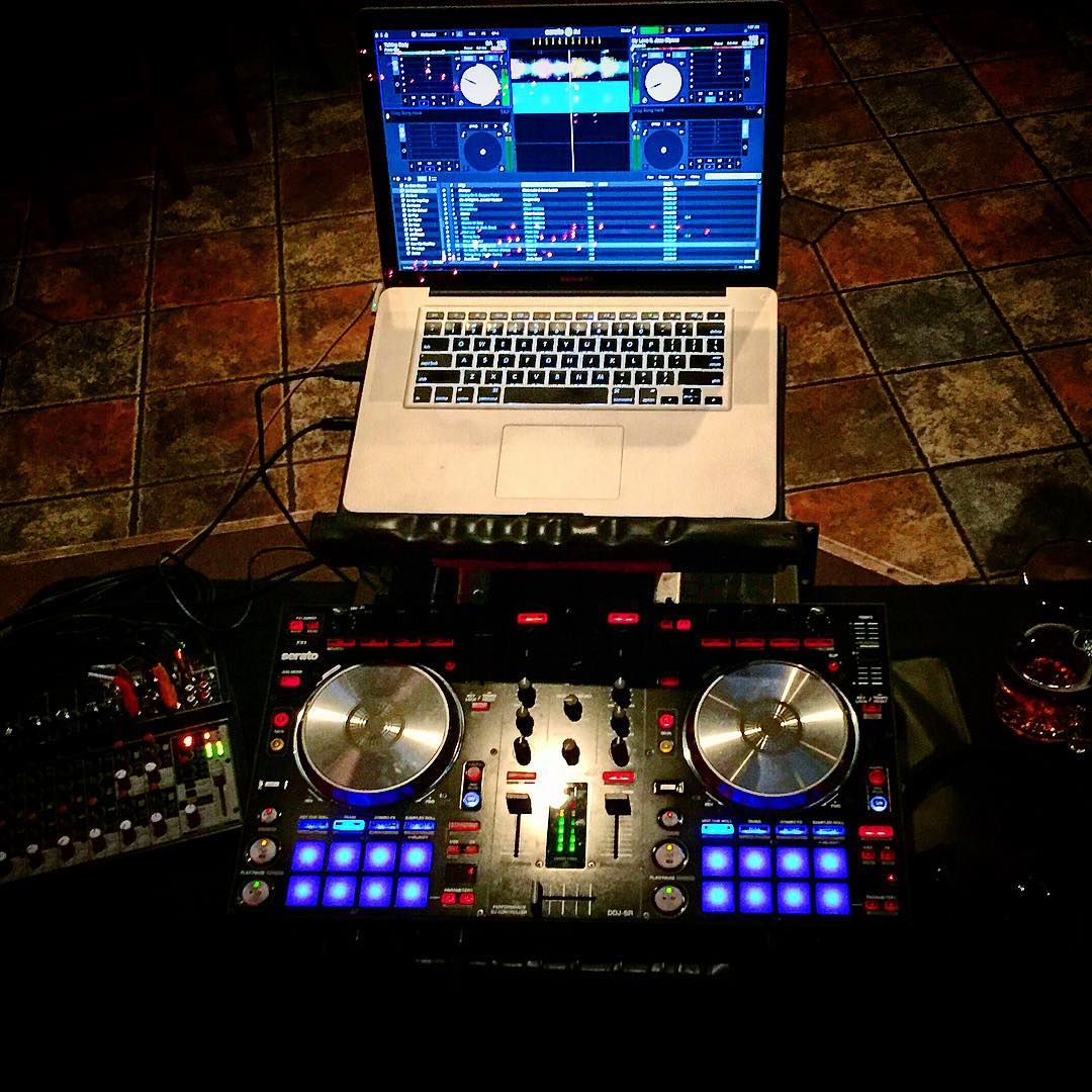 Nice portable set up. #jwesproductions #dj #pioneer #portablesetup #djlifestyle #music
