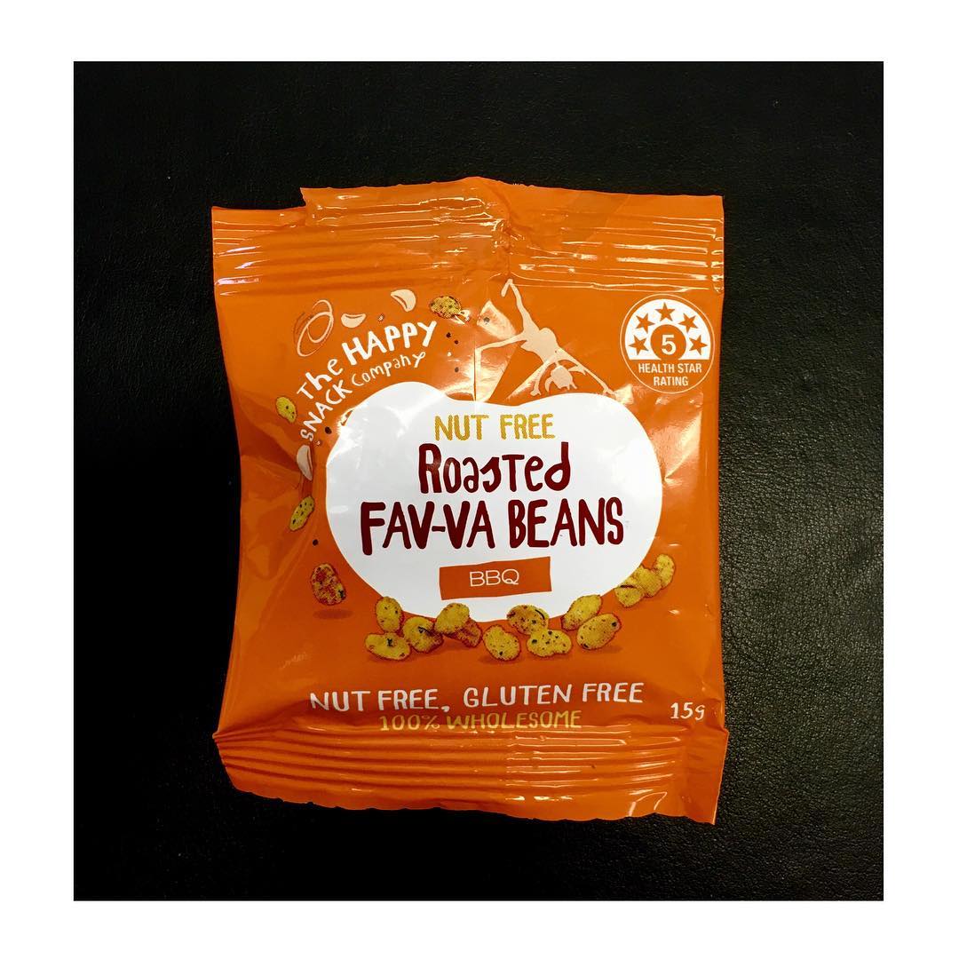 How have I only just discovered these? My new Favourite desk snack! ----------------------------------------------------
These guys pack a whopping (per 100g): ✔️24g Protein ✔️7.2g Fibre ✔️only 1.8g of Saturated Fat
They are conveniently packaged into 15g serves (perfect for throwing in your bag for an on the go snack), are gluten free, nut free and taste DELICIOUS! ----------------------------------------------------⚠️Please note: this is not a sponsored post, I'm just a fan 💚
#thehappysnackcompany #favvabeans #broadbeans #nutfree #glutenfree #highfibre #bbq #health #protein #snack