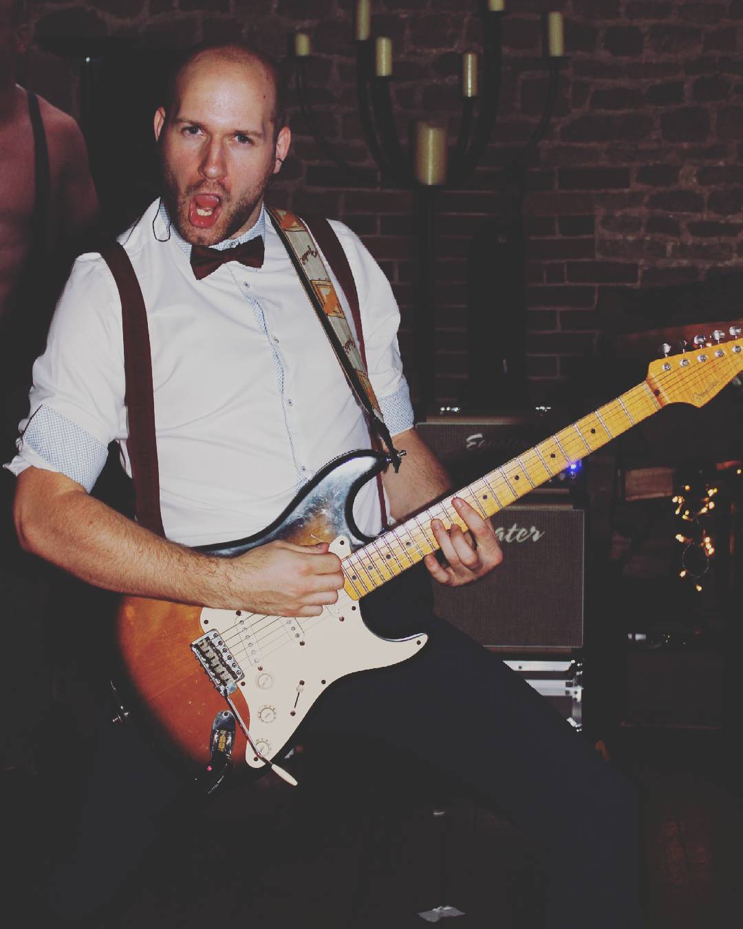 Will's favourite pose in action... bonus points if you can name the chord he's playing!
#themadhattersteaparty #themadhatters #partyband #functionband #coversband #wedding #westsussex #guitarist #rockband #guitar #party #stratocaster