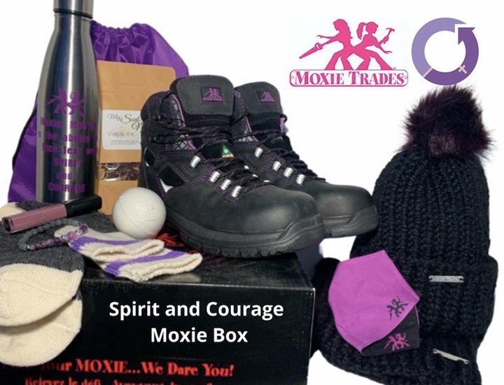 One hour left to bid on the Spirit and Courage Moxie Box. All funds donated to United Way in celebration of International Women's Day. http://ow.ly/O9WT50DT2J0