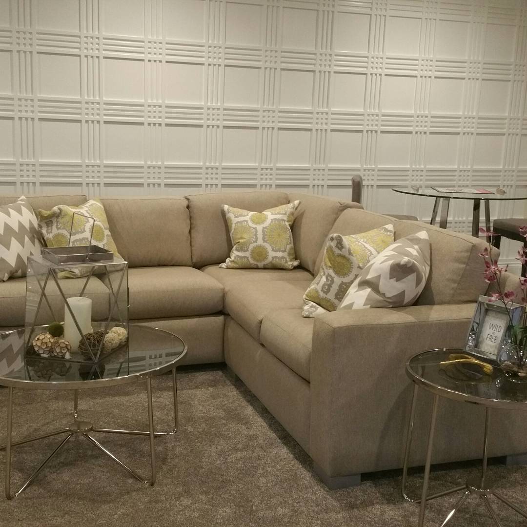 My second Utah Valley Parade home is staged! RC Dent builds a beautiful home!