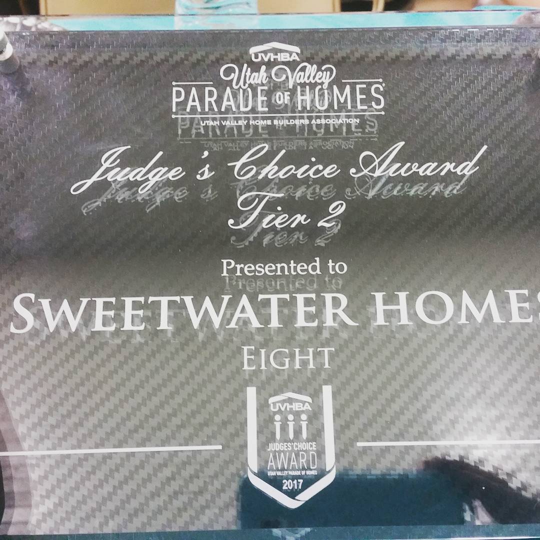 So exciting! The home I designed for Sweetwater Homes won Judges Choice! The top award in their tier! #interiordesign #utahdesign #paradeofhomes