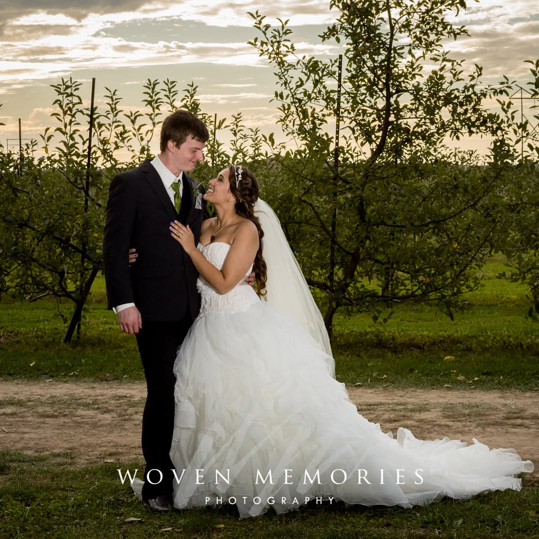 Last weekend we attended the most beautiful wedding at Wea Creek Orchard. I am so excited for Kylie and Joe to see these, and we are so grateful that you chose us to share your special day with! Also, a special thank you to the team at Wea Creek for going above and beyond to work together as a team for this wonderful couple!