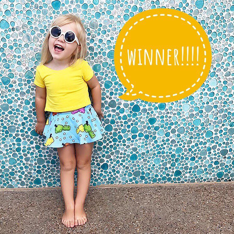 Here's our little winner @mereshopsalot !!!!!
Congrats!!!!!!! Please email hellojuliehoward@yahoo.com to claim your pouf!!!?thanks to everyone who entered!