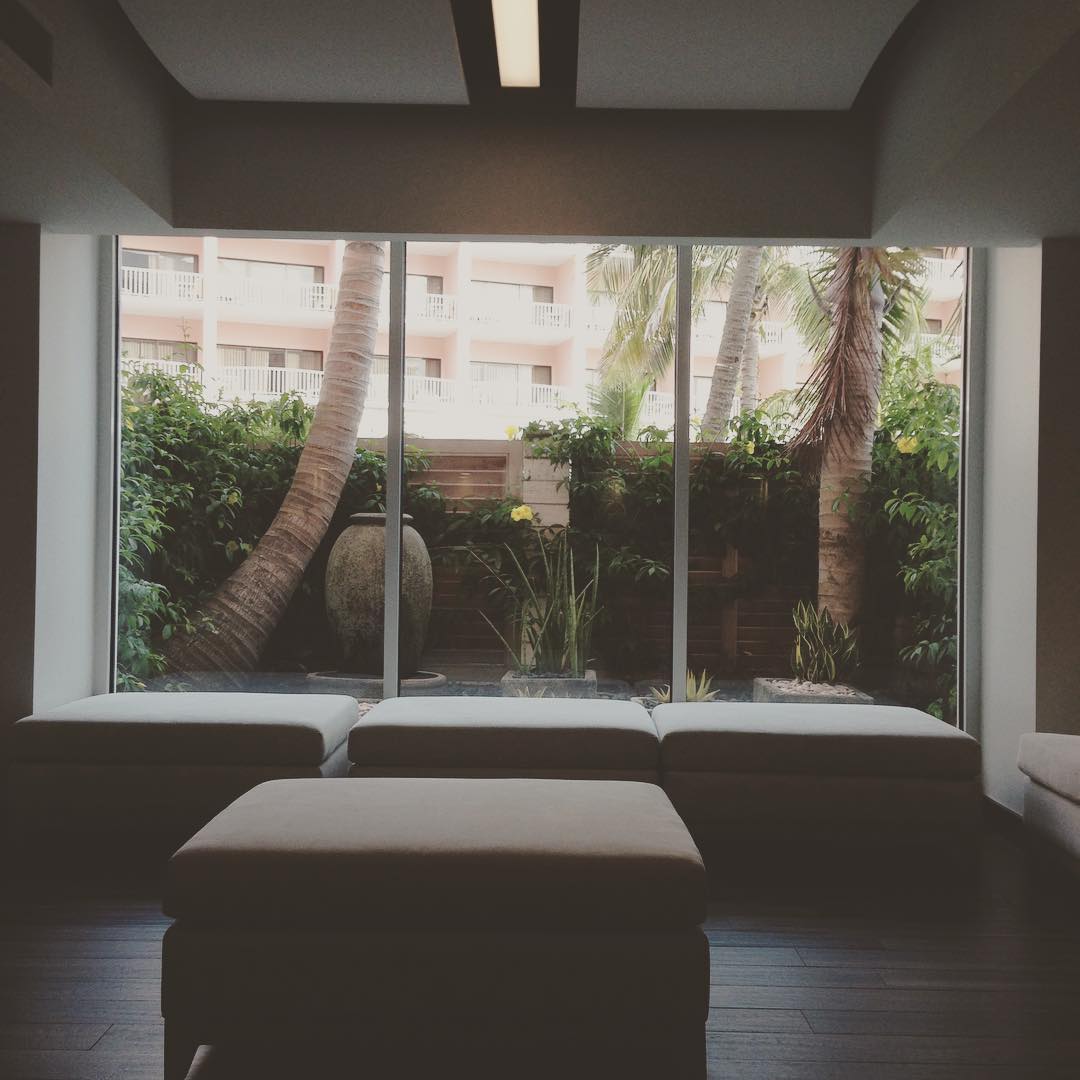 Feeling 'Zen' ~ enjoying the relaxation of the Zen Lounge @princessbermuda designed by member firm @botelhowoodarchitects ~ Bermuda Architects #ibabermuda #bermudaarchitects #botelhowoodarchitects