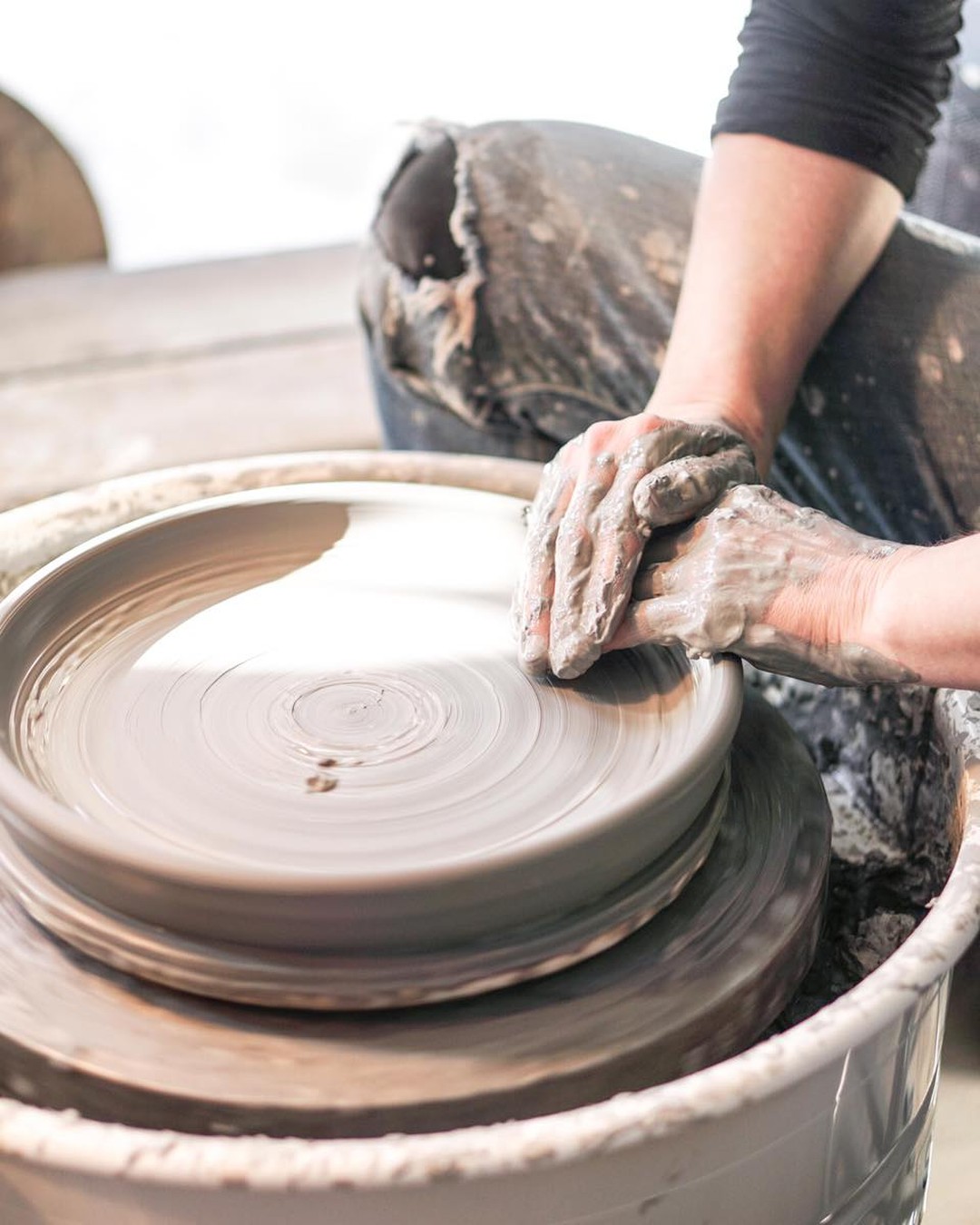 C’est départ officiel!!
Les cours de poterie sont en ligne.... pour vous inscrire allez sur @atelier542.com
#coursdepoterie #coursdebutantpoterie #faitalamain #entrepriselocale #steustache #poterieenfants #ceramique #poterie