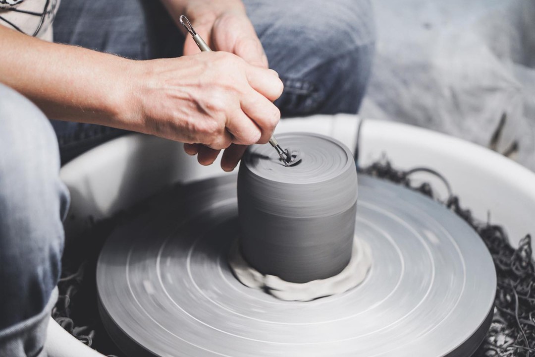 Il reste quelque places disponibles pour nos cours de poterie dans nouveau local de St-Eustache!!
Aller voir Atelier 542
Hâte de vous voir tous!
#pottery #poterie #faitmain #faitalamain #faitalamain #faitàlamain #faitauquebec #atelierpourenfants #atelierpoterie #ceramiquecontemporaine