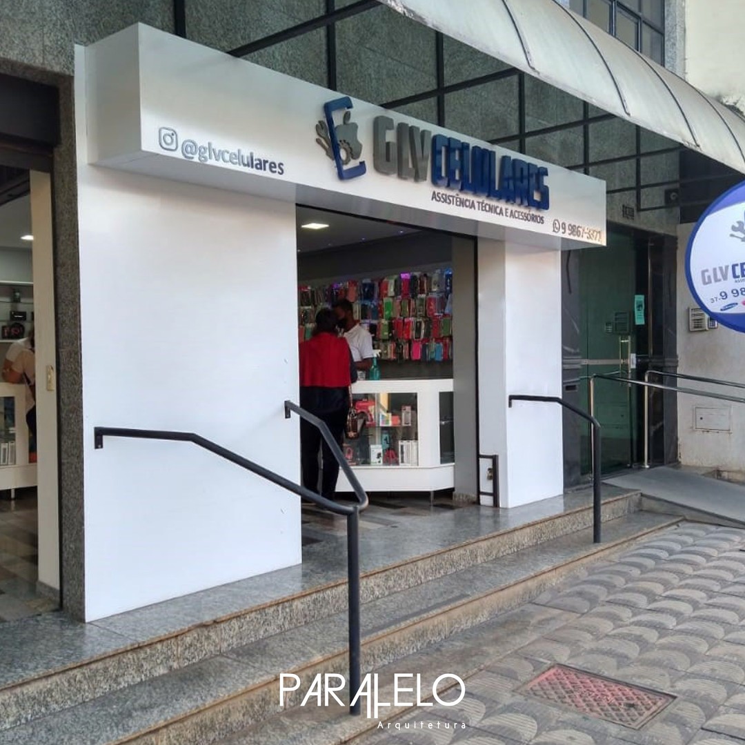 Você conhece a @glvcelulares ?
Vai lá conferir mais um projeto comercial da Paralelo e aproveite e leve o seu celular para colocar uma pelicula e capinha😘
Neste projeto o objetivo foi transmitir um espaço moderno e tecnologico ao mesmo tempo, onde o cliente se sinta confortável e seguro para consertar o seu celular!
.
.
.
.
.
.
.
#projeto #obra #ap #itauna #escritorio #3d #design #paralelo #arquiteto #construçãocivil #revit #lumion #decoração #brumadinho #minasgerais #belohorizonte #comercio #projetocomercial #familia #amigos #drone #fotografia #arquitetura #bike #bicicleta #montainbike #celular #tecnologia