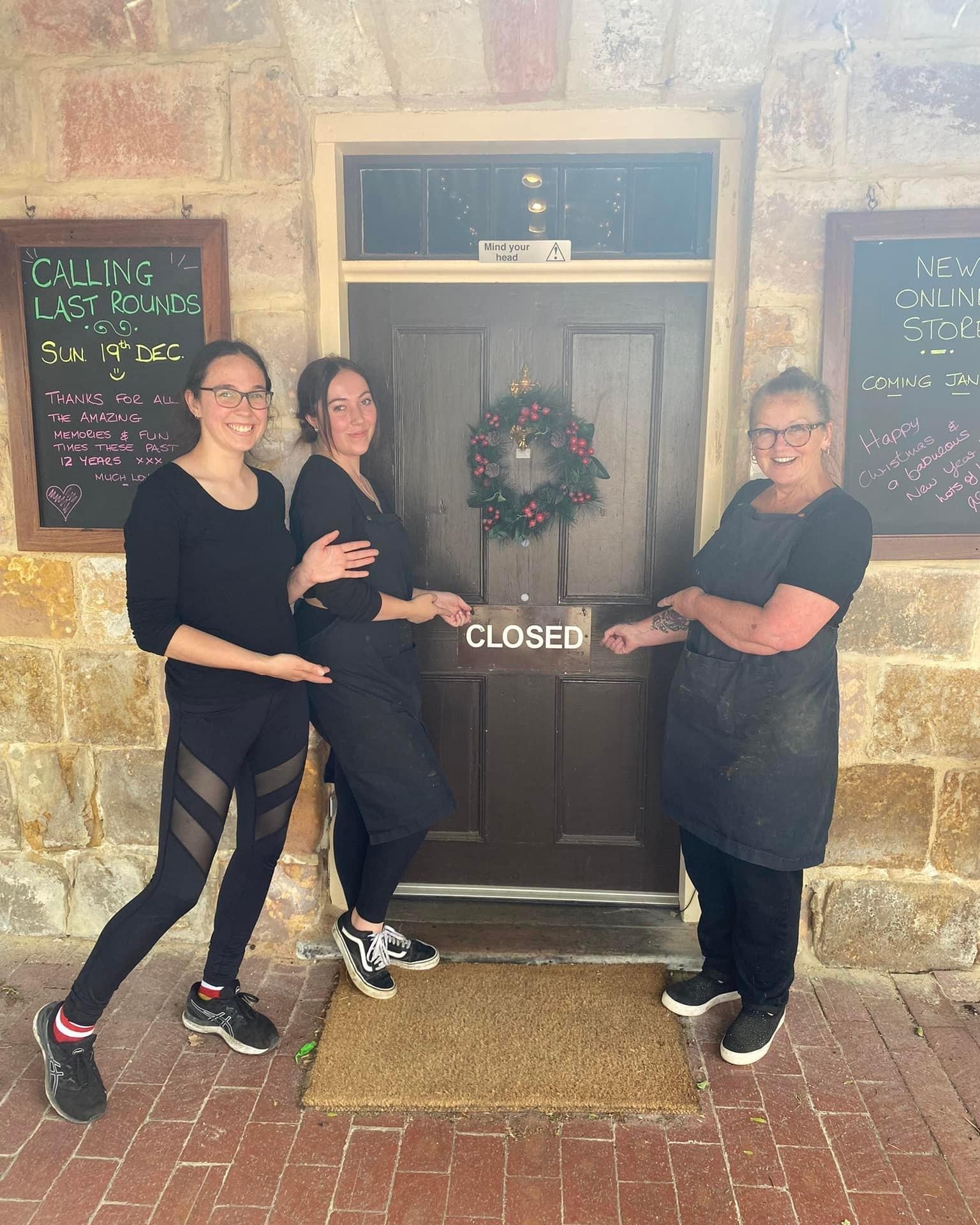 And that’s a wrap! To all my beautiful customers who came in over the past few days to say goodbye, thank you for your incredible support and continued patronage over these past years. I shall miss each and every one of you.
To my amazing team, Danielle, Brooke and Millie - thanks so much. I’ll definitely be missing the laughs we had xx
So from me and mine to you and yours, hope you all have a very Merry Christmas and a happy and prosperous New Year. ❤️