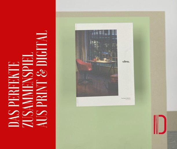Das Internet druckt. Kataloge sind Magaloge und kommunizieren mit dem Digitalen.
Wie eine hochwertige Symbiose aus Print und Online aussehen kann, zeigt der Vitra-Katalog.
Mehr auf: https://www.designpress.de/
#magalog #magazin #print #druckerei #Druck #magazindruck #designpress