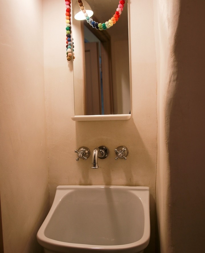 You would not believe it, but this restroom space is one of my favorites! It will be one of yours too, I know it, and we can speak about it together haha!
.
Vous ne le croirez pas, mais cet espace de toilettes est l'un de mes préférés ! Il sera aussi l'un des vôtres, je le sais et nous pourrons en parler ensemble haha !
.
.
.
.
.
Book La Maison LONG****
Vacation home | Photoshoot
4 bedrooms | 6 guests
📍In the heart of the village (Ollioules, Var)
⛱ 15 min from beaches by car
⏱ Near Sanary-sur-Mer, Bandol, Le Castellet, Evenos, La Cadiere d'Azur, Toulon!
⌨ For the lowest prices, book here:
www.lamaisonlong.com
.
.
Réservez La Maison LONG****
Maison de vacances | Lieu de Tournage
4 chambres | 6 personnes
📍Au cœur du village (Ollioules, Var)
⛱ 15 min des plages en voiture
⏱ Proche de Sanary-sur-Mer, Bandol, Le Castellet, Evenos, La Cadiere d'Azur, Toulon!
⌨ Réservez ici (prix les plus bas) : www.lamaisonlong.com
.
.
.
📷@by_lucart #lamaisonlong #maisonlong #ollioules #cotedazur #southoffrance #regionsud #var #frenchriviera #provencealpescotedazur #Méditerranée #paca #pacatourisme #homerental #vacances #maisonalouer #locationsaisonniere #maisondecharme #maisonsdevacances